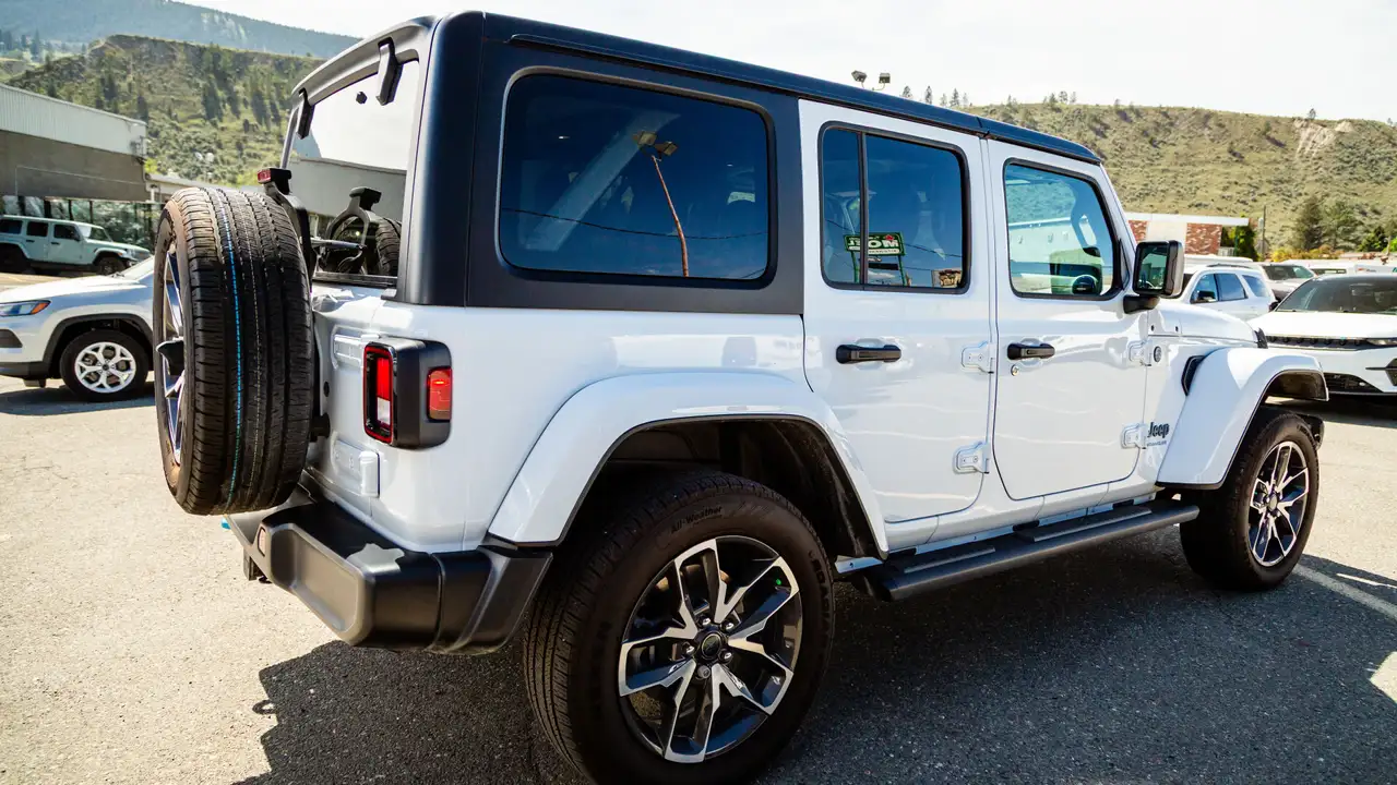 Jeep Wrangler снимка Jeep Wrangler