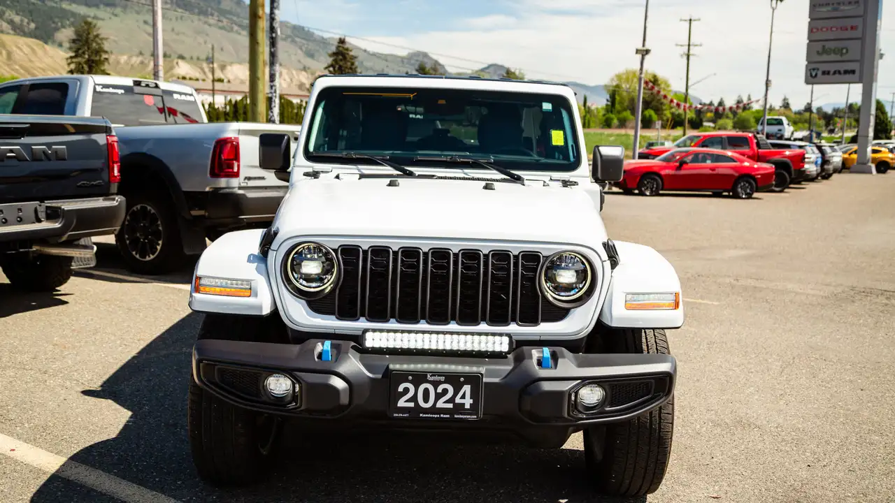 Jeep Wrangler снимка Jeep Wrangler