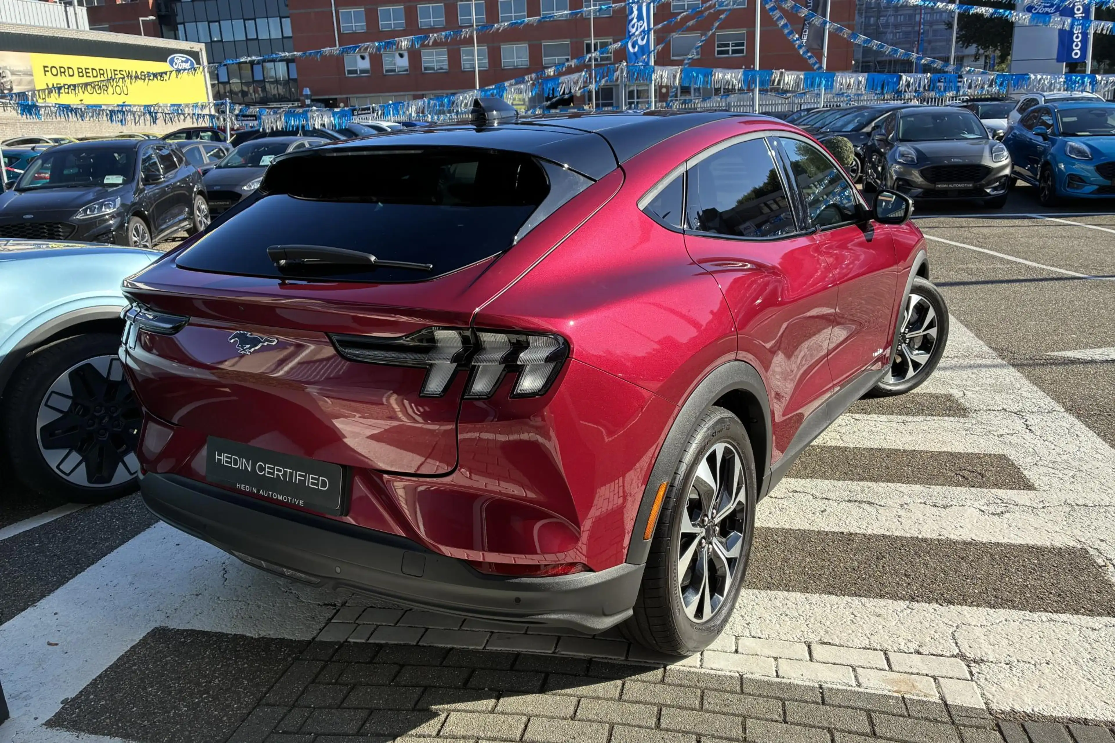 Ford Mustang Mach-E Standard RWD 73 kWh | Technology Pack | Panoramada — photo 2