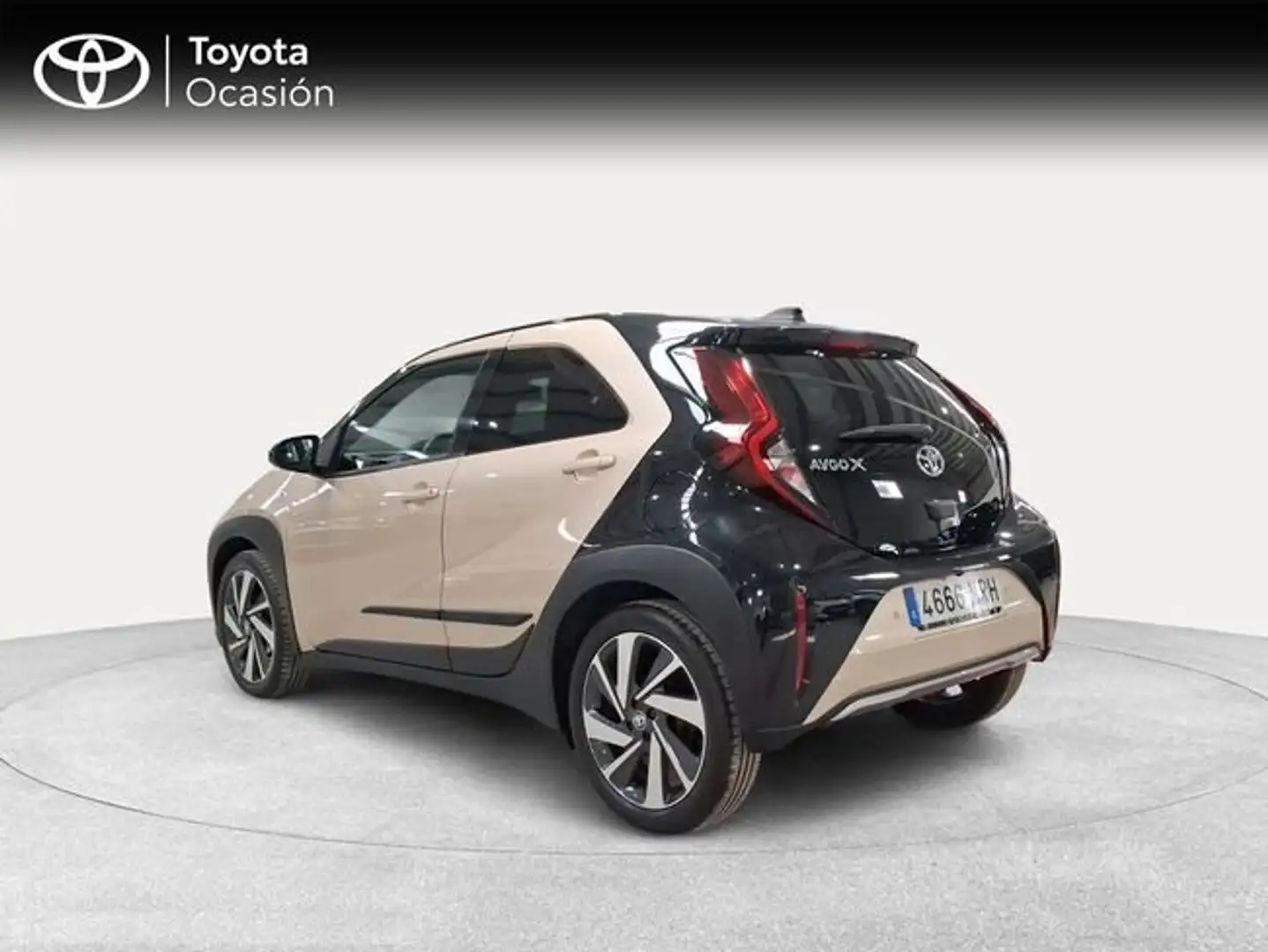 Toyota 1.0 VVT-I 72CV Chic Beige - 2