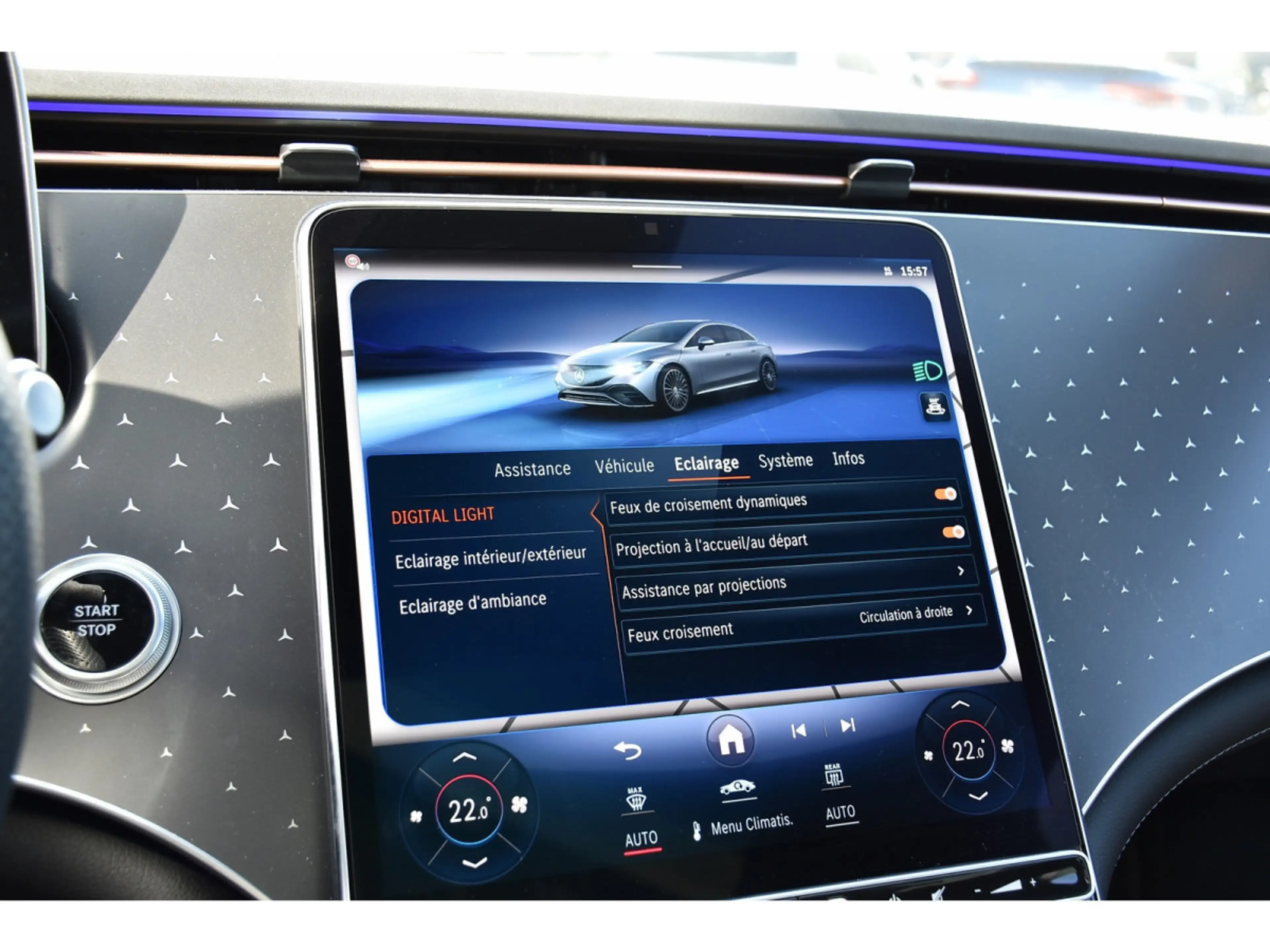 Mercedes-Benz EQE 300 AMG Line AIRMATIC DISTR CUIR MEMO PANO BURMESTER — photo 15