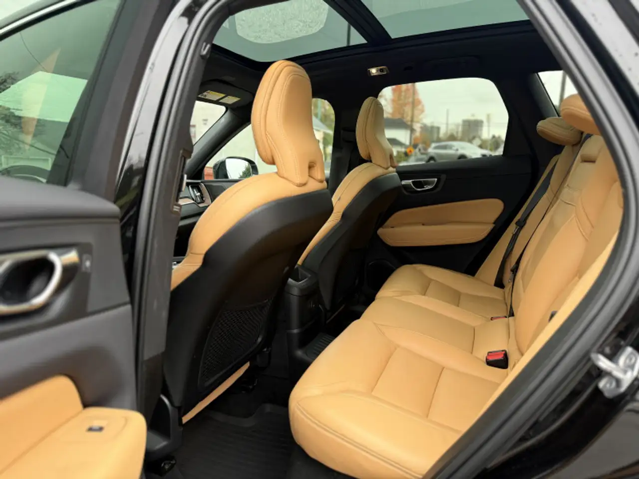 Volvo XC60 снимка Volvo XC60