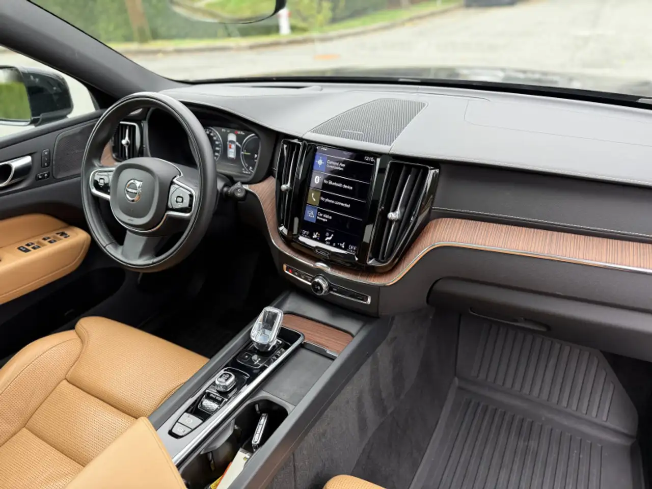 Volvo XC60 снимка Volvo XC60