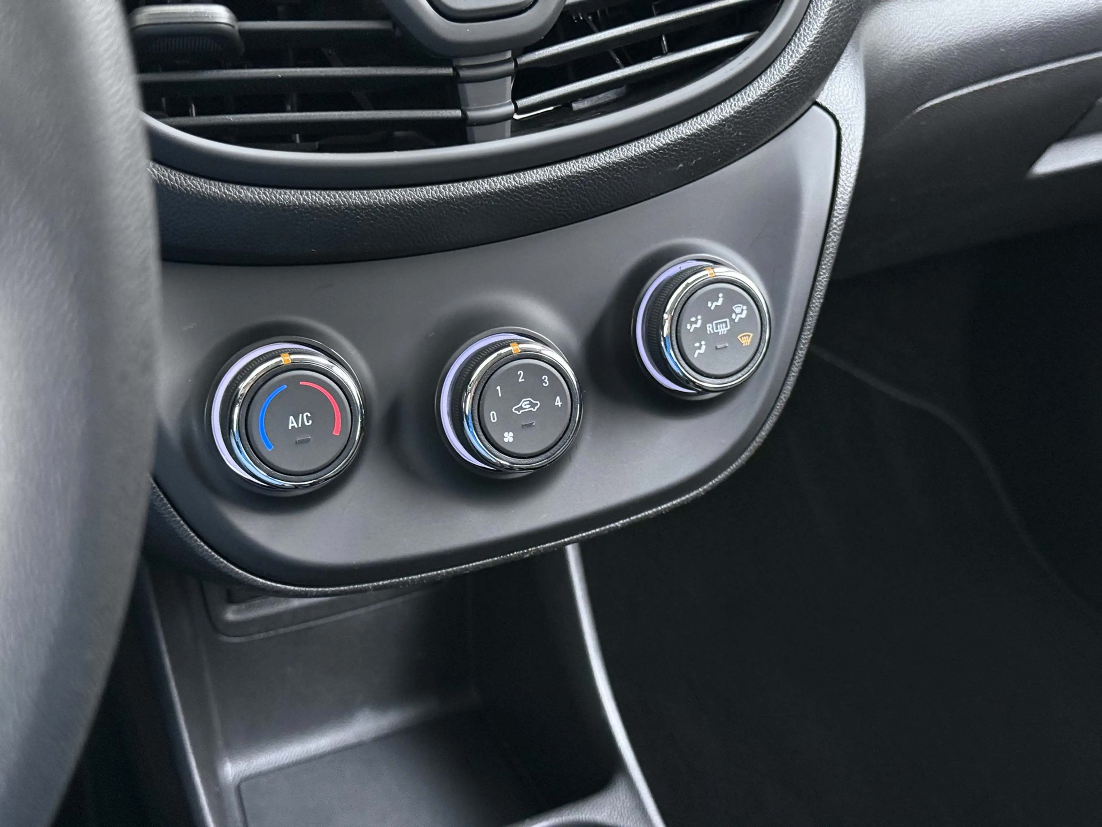Opel Karl 5Drs 74PK Airco Bluetooth Cruise Control Isofix El — photo 12