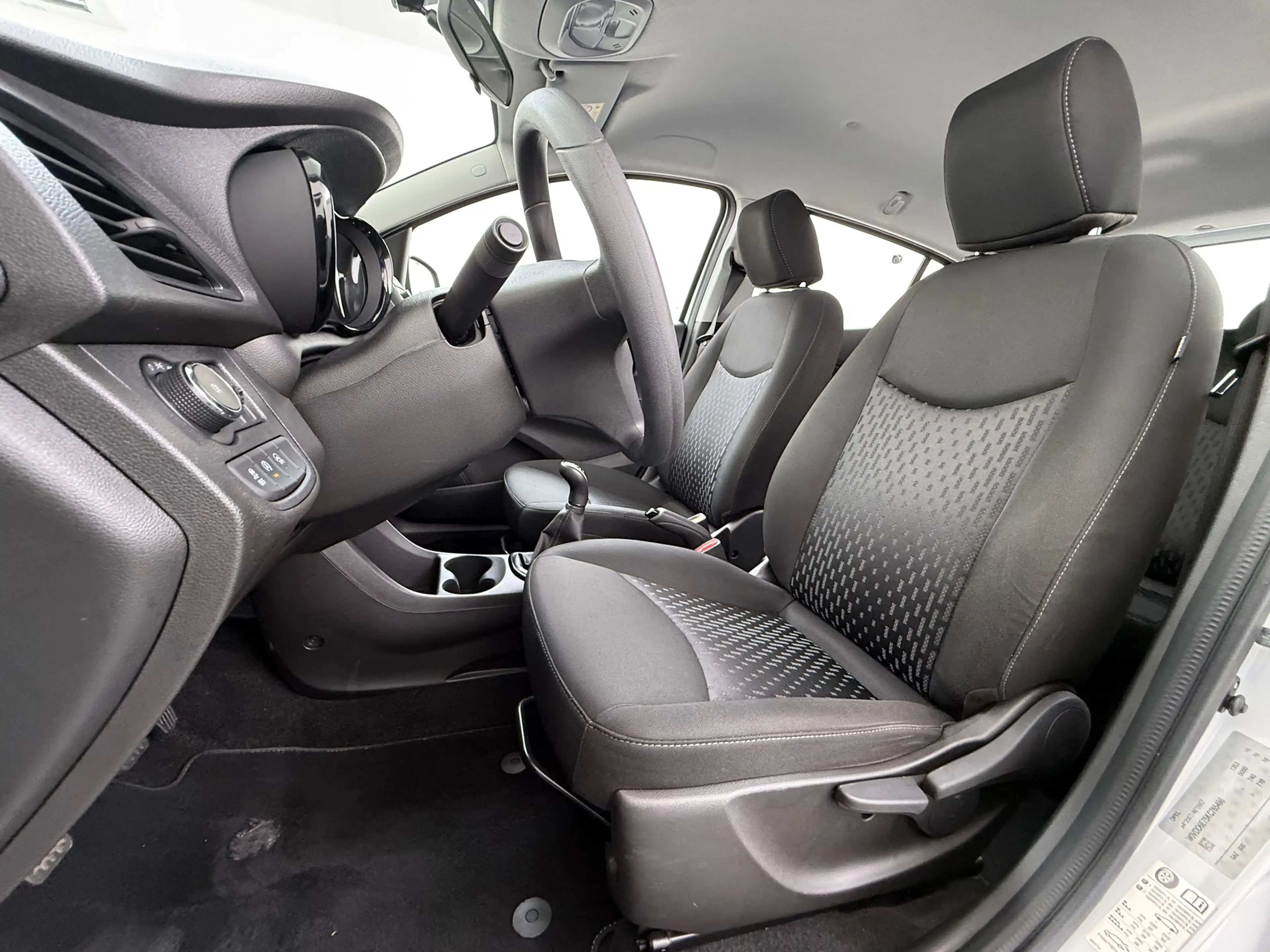 Opel Karl 5Drs 74PK Airco Bluetooth Cruise Control Isofix El — photo 9