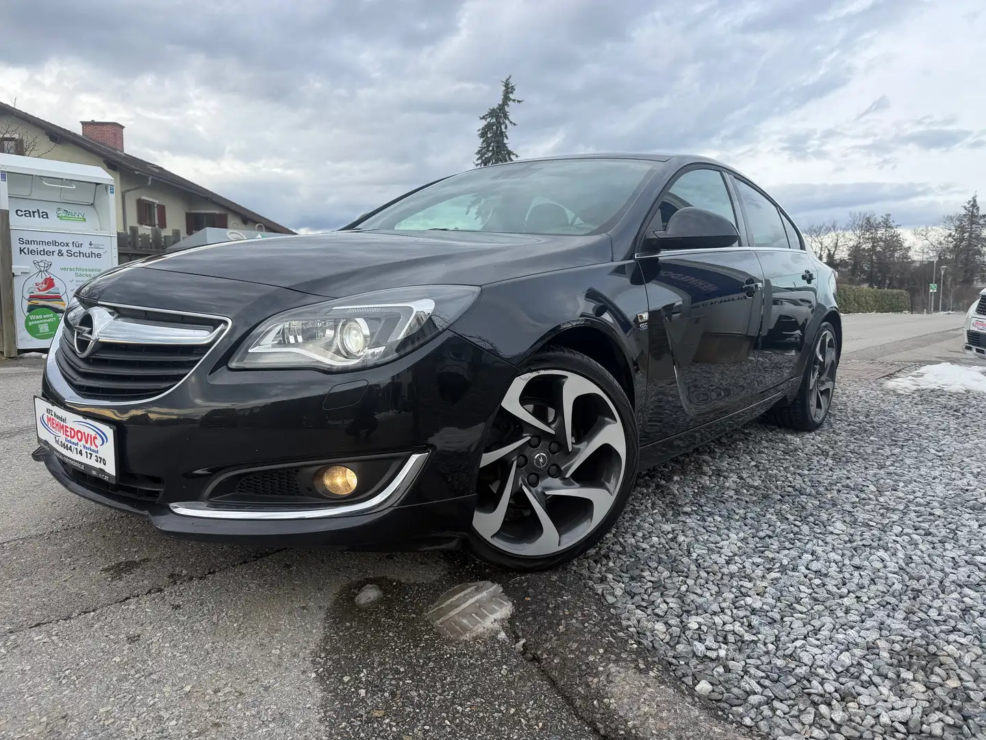 Opel Insignia Sport 4x4 Schwarz - 1