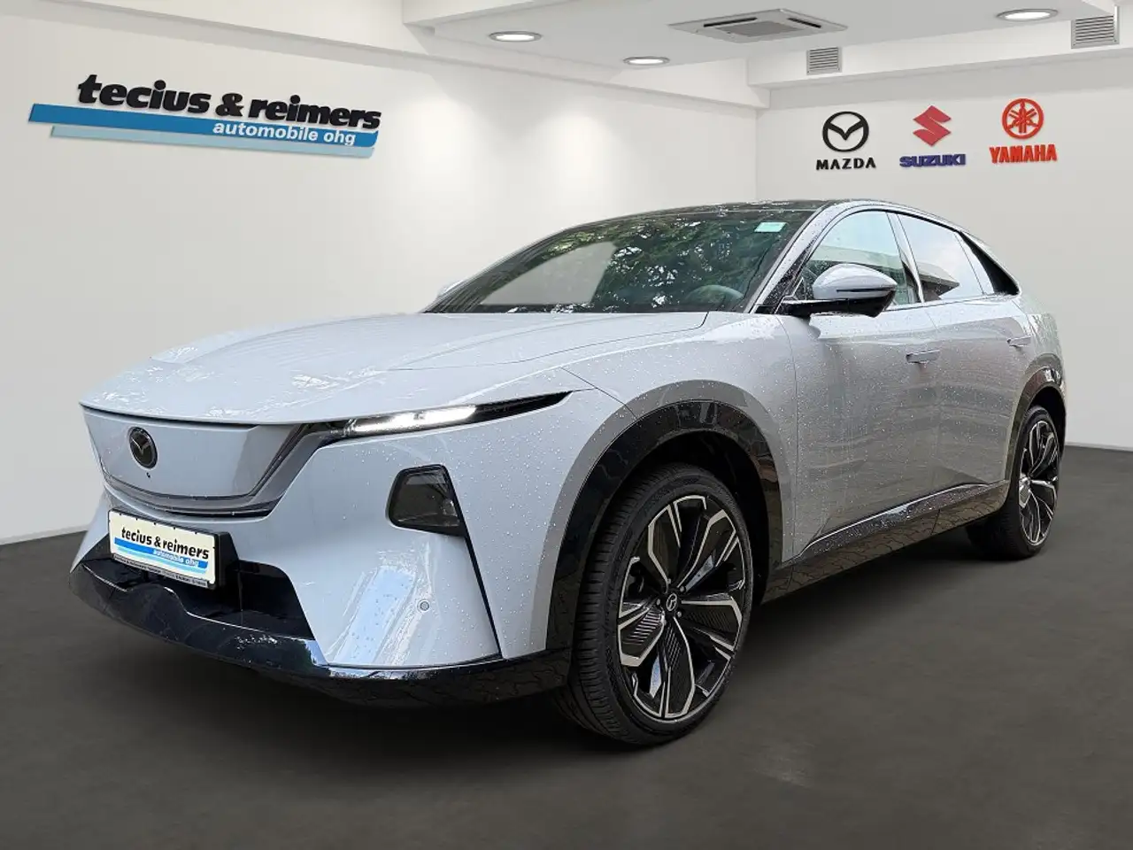 Mazda CX-6e 2026
