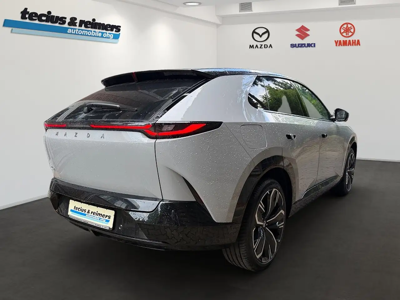 Mazda CX-6e 2026