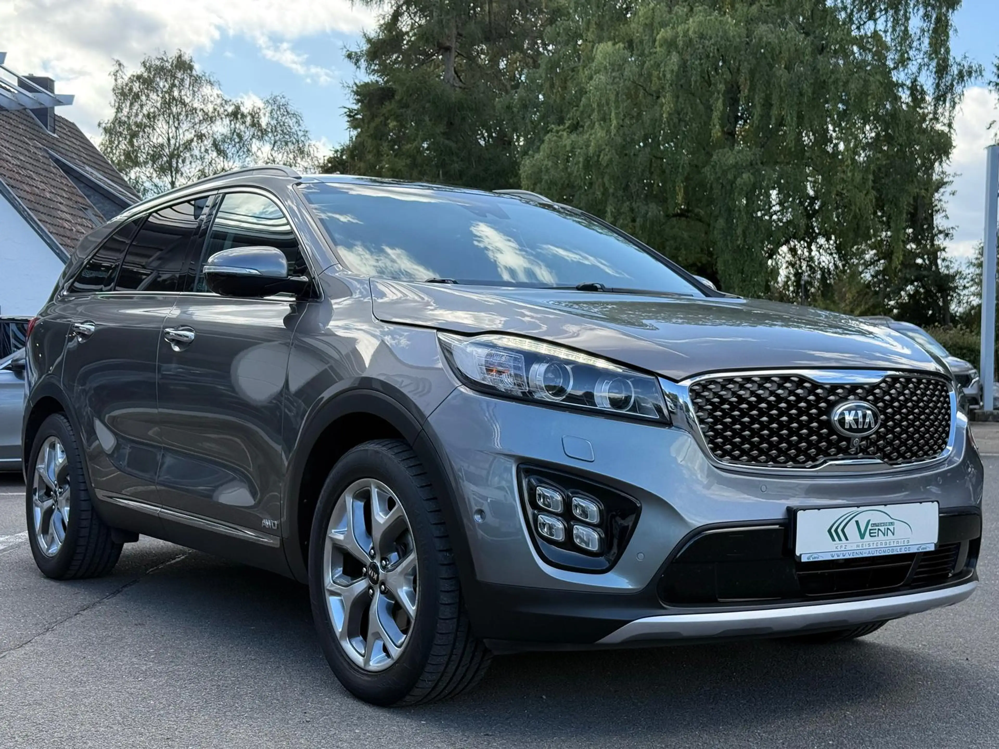 Kia Sorento 2.2 CRDi 4WD*TWA*SHZ*LHZ*360°Cam*Pano — photo 4
