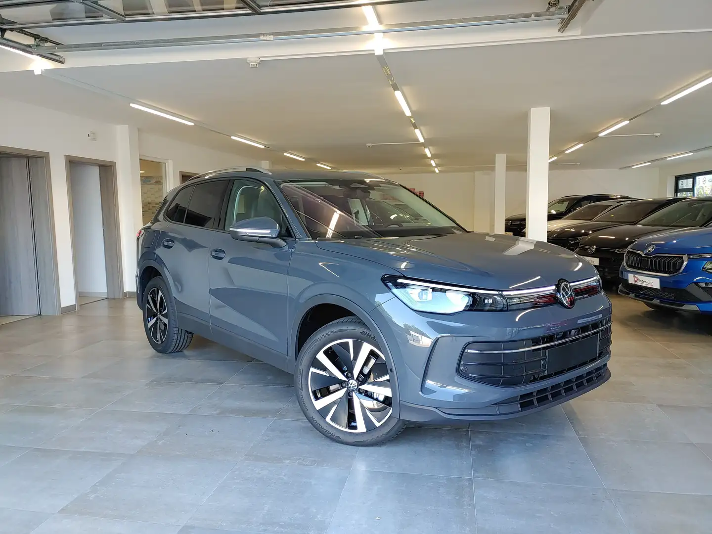 Volkswagen Tiguan 1.5 TSI eHybrid EasyOpen/HD-Matrix/360°/4Jahre Gris - 2