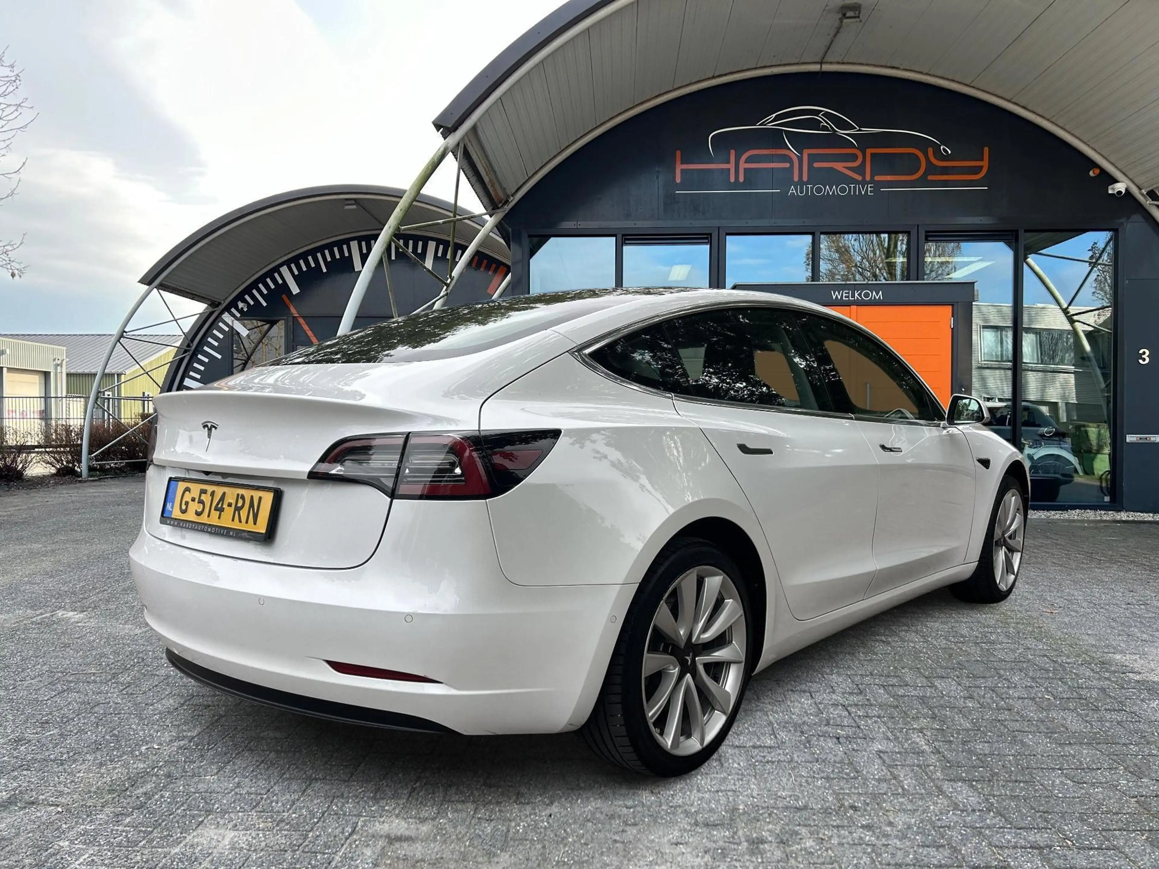 Tesla Model 3 Standard RWD Plus 60 kWh 83,4% SOH 19INCH Rijklaar — photo 3