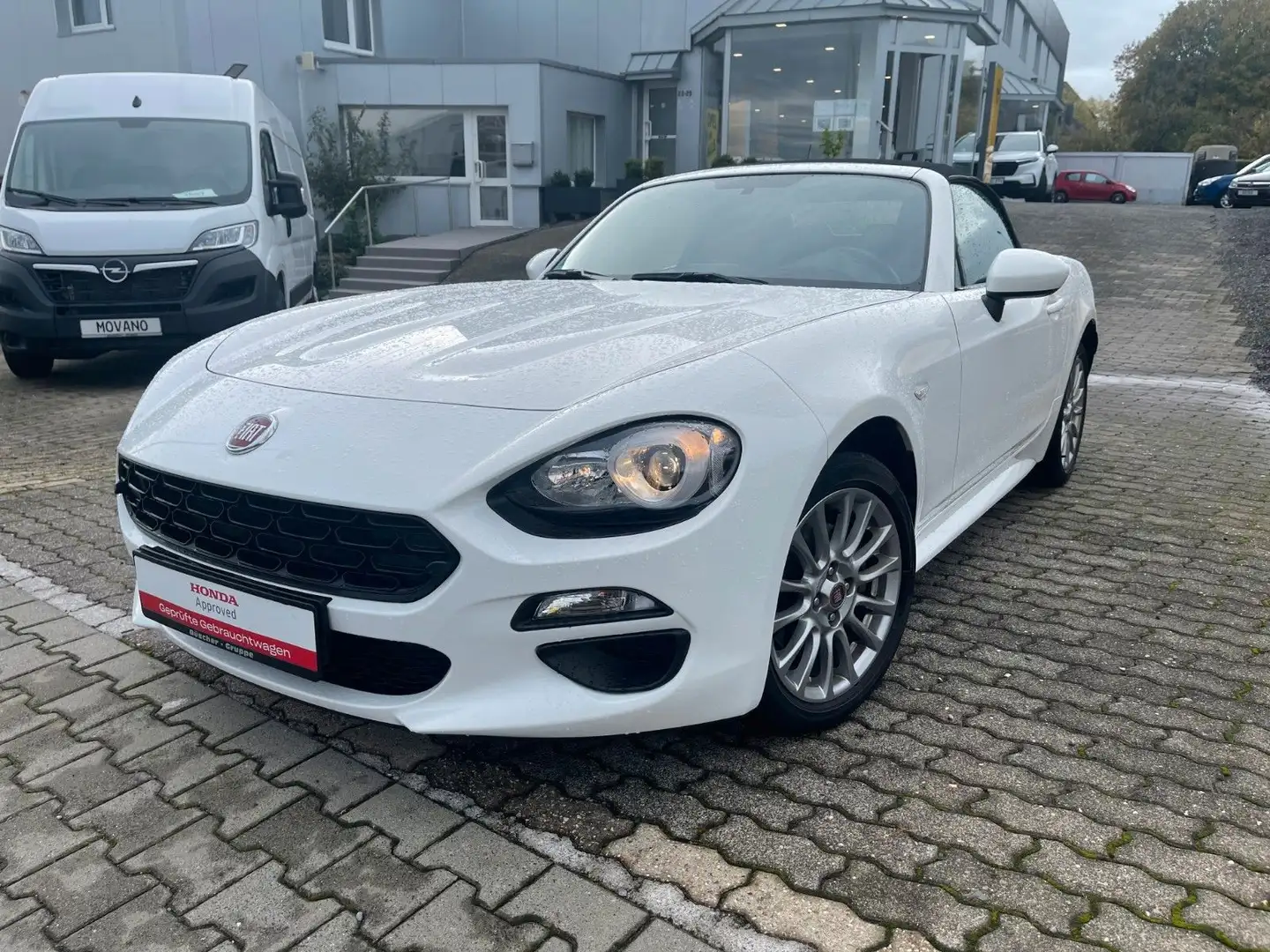 Fiat 124 Spider Weiß - 2