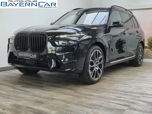 BMW X7 main image