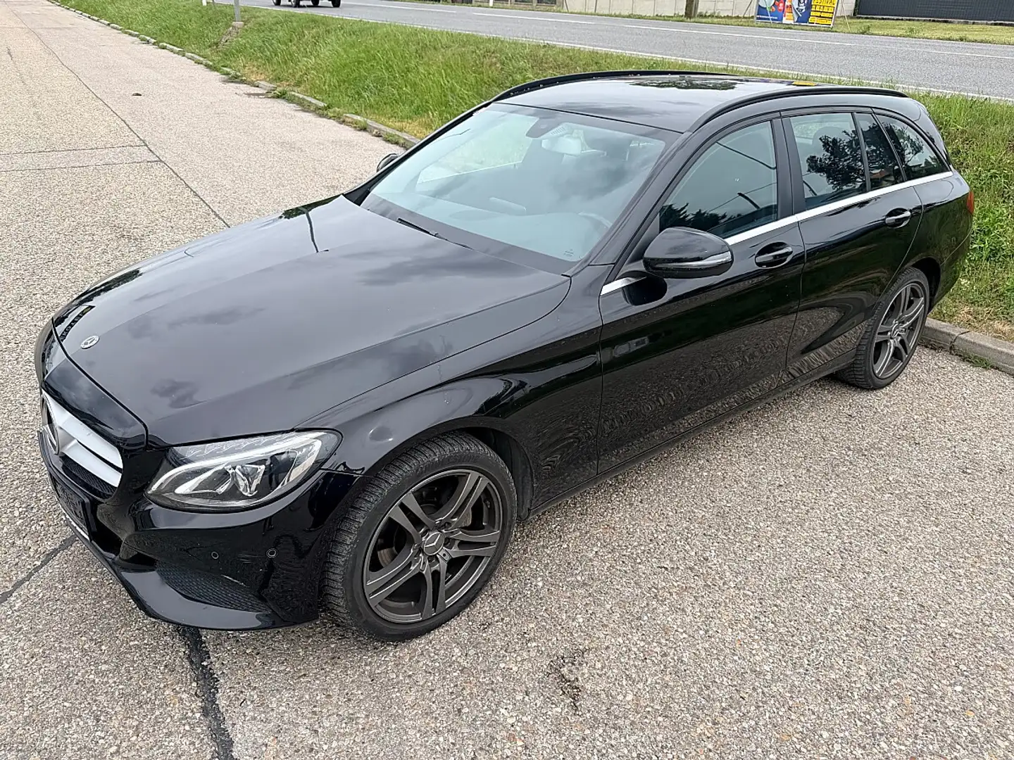 Mercedes-Benz C 180 T BlueTEC Aut. *Beschädigt* Schwarz - 1