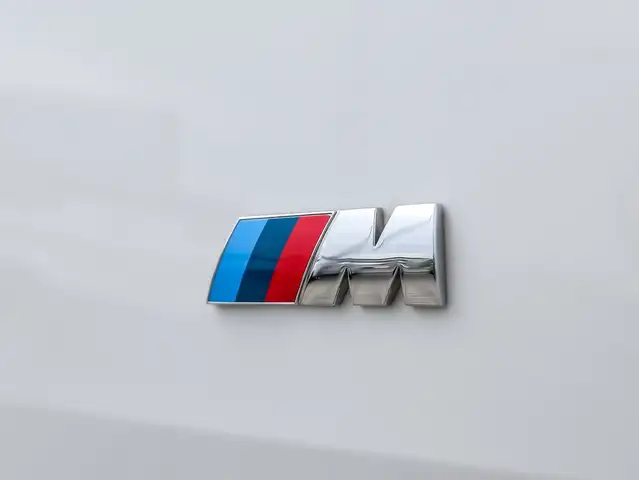 BMW M view 24