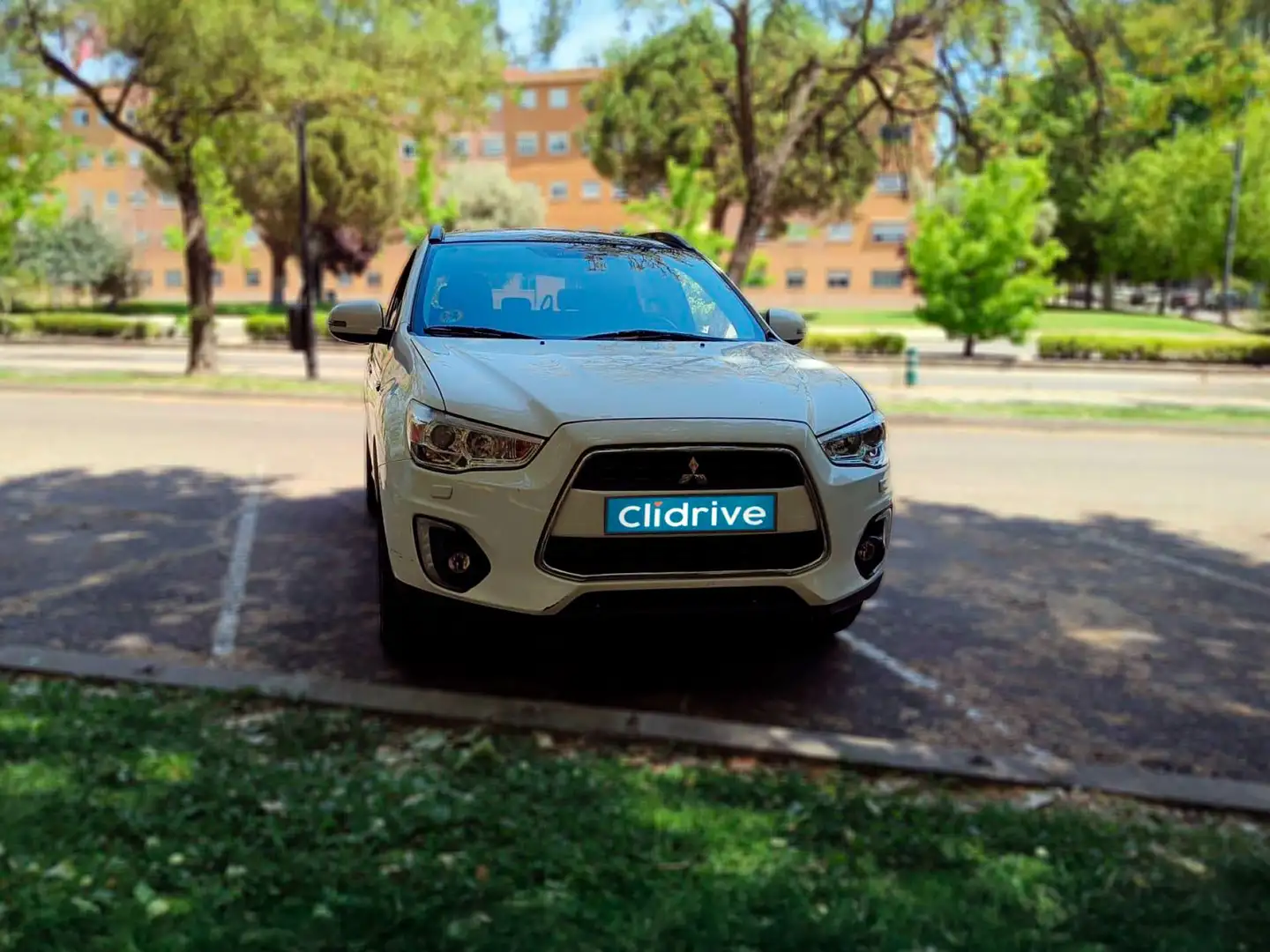 Mitsubishi ASX 220DI-D Kaiteki 4WD 6AT Blanco - 2