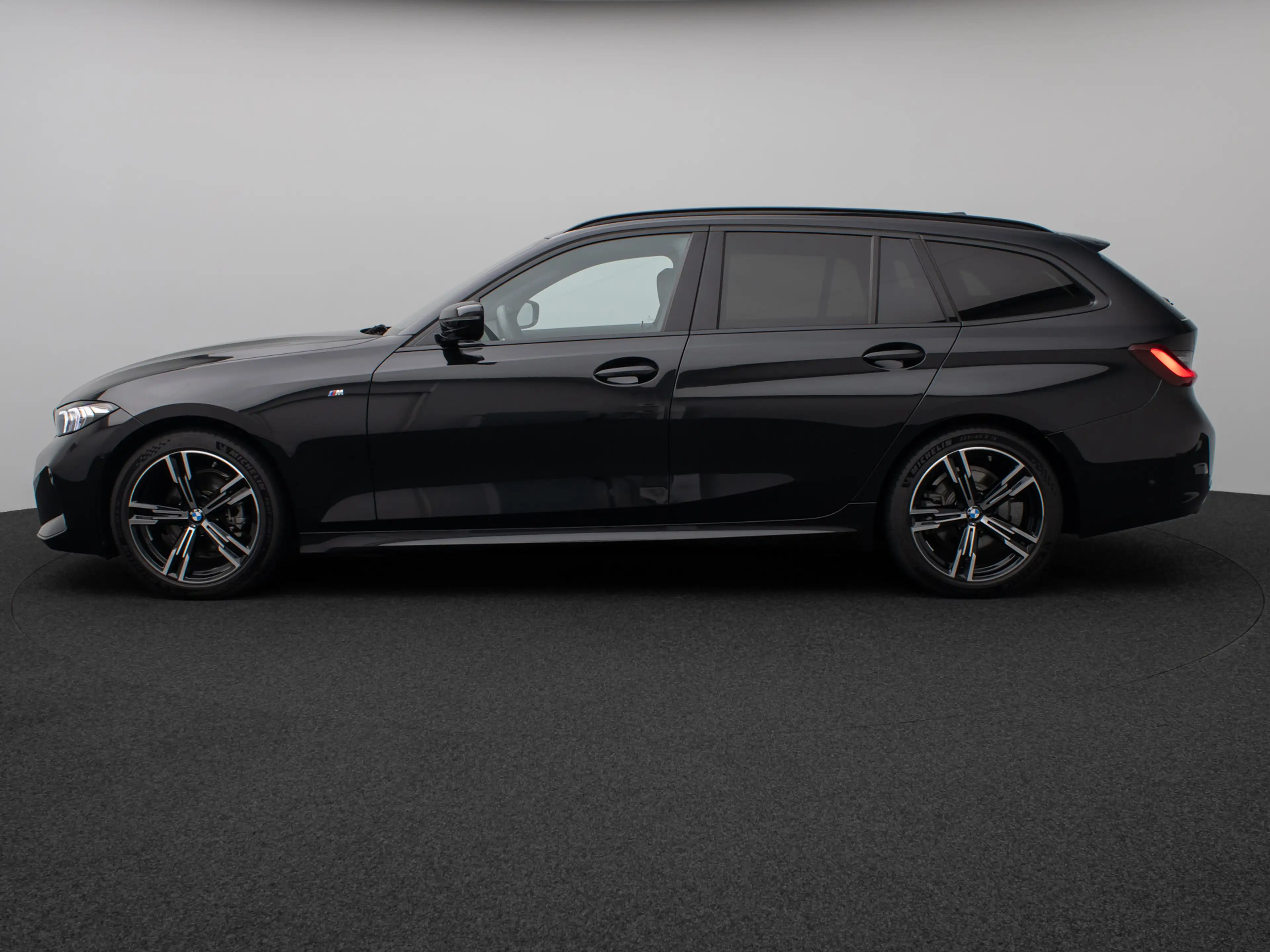BMW 318 M Sport Kamera DAB Lenkrhzg Komfort Alarm — photo 11