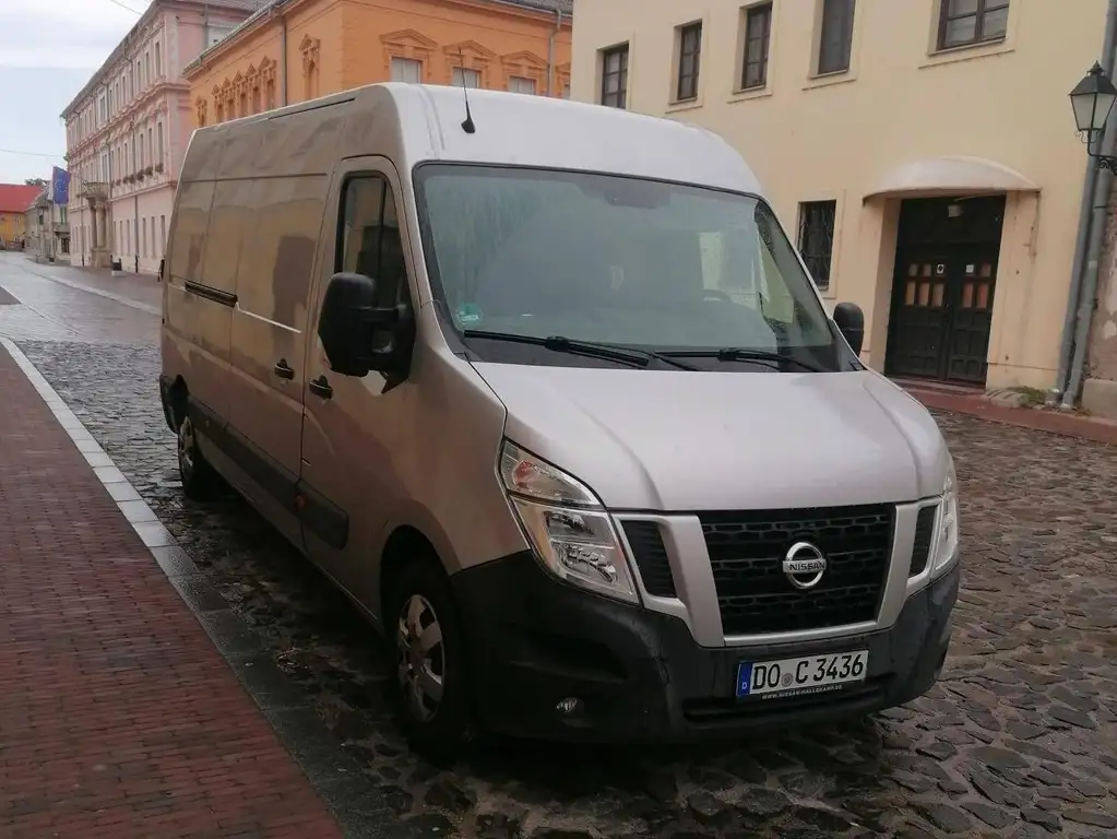 Nissan NV400 2018 из Европы — купить под ключ