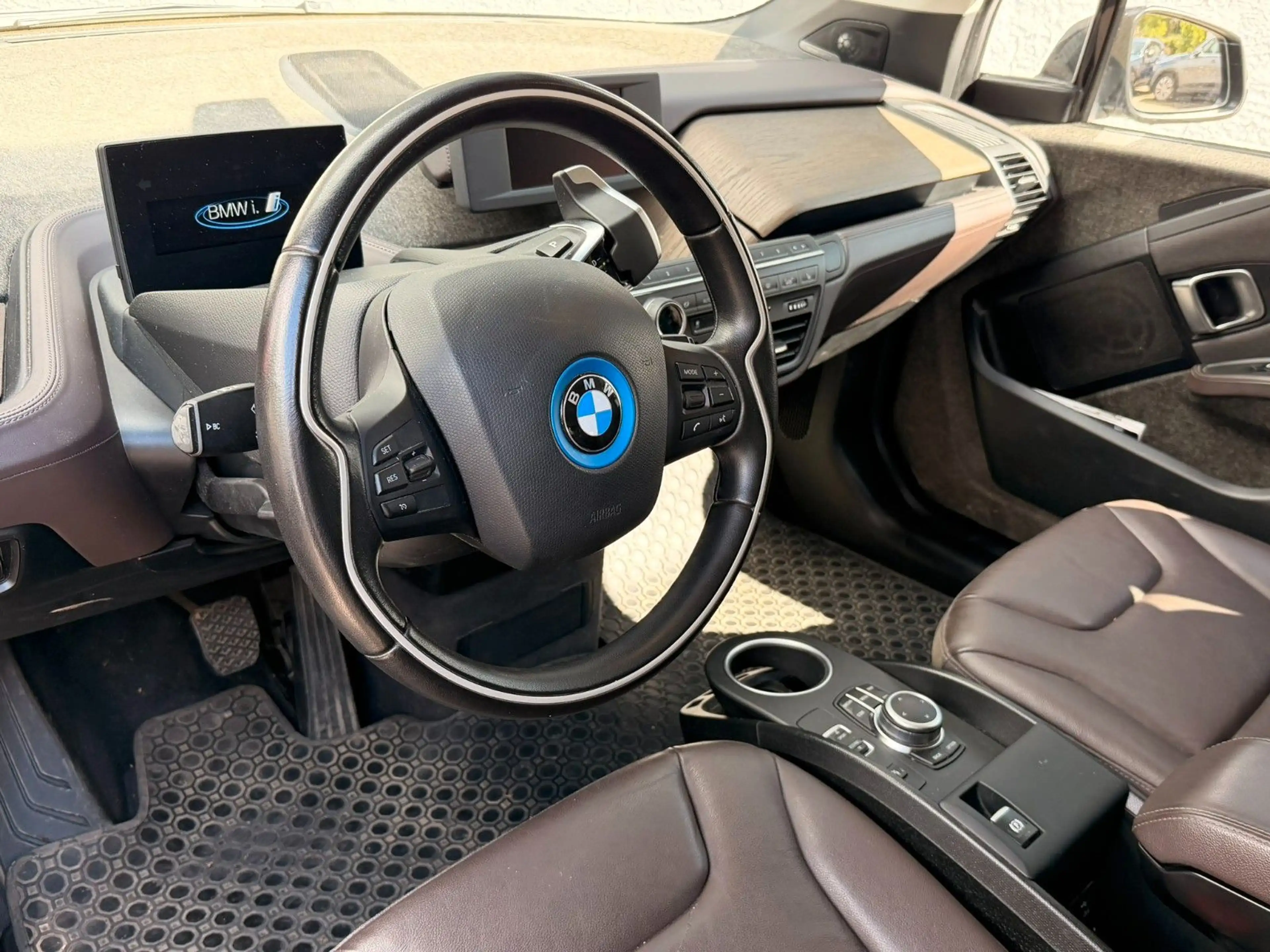 BMW i3 s*SUITE*LEDER*Harman Kardon*Kamera*20 Zoll* — photo 10
