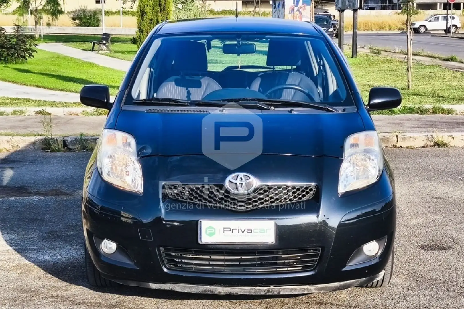Toyota Yaris Yaris 1.4 D-4D DPF 5 porte Nero - 2