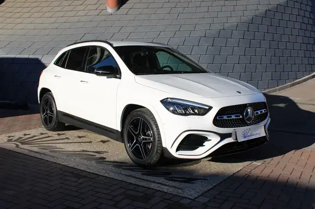 Mercedes-Benz GLA 220 4Matic AMG NIGHT-KAMERA