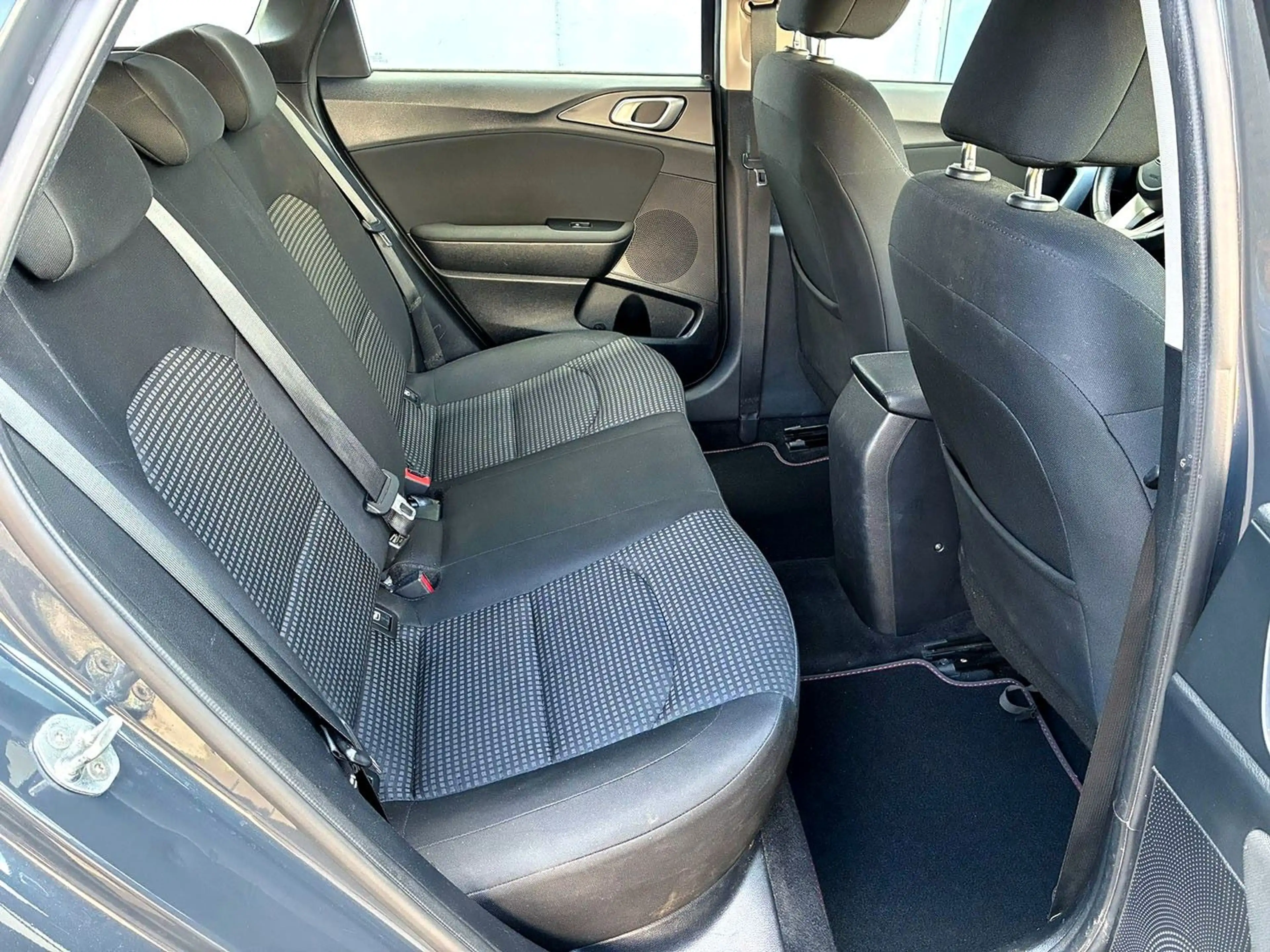 Kia Ceed SW / cee'd SW | REIFEN NEU | SCHECKHEFT — photo 17