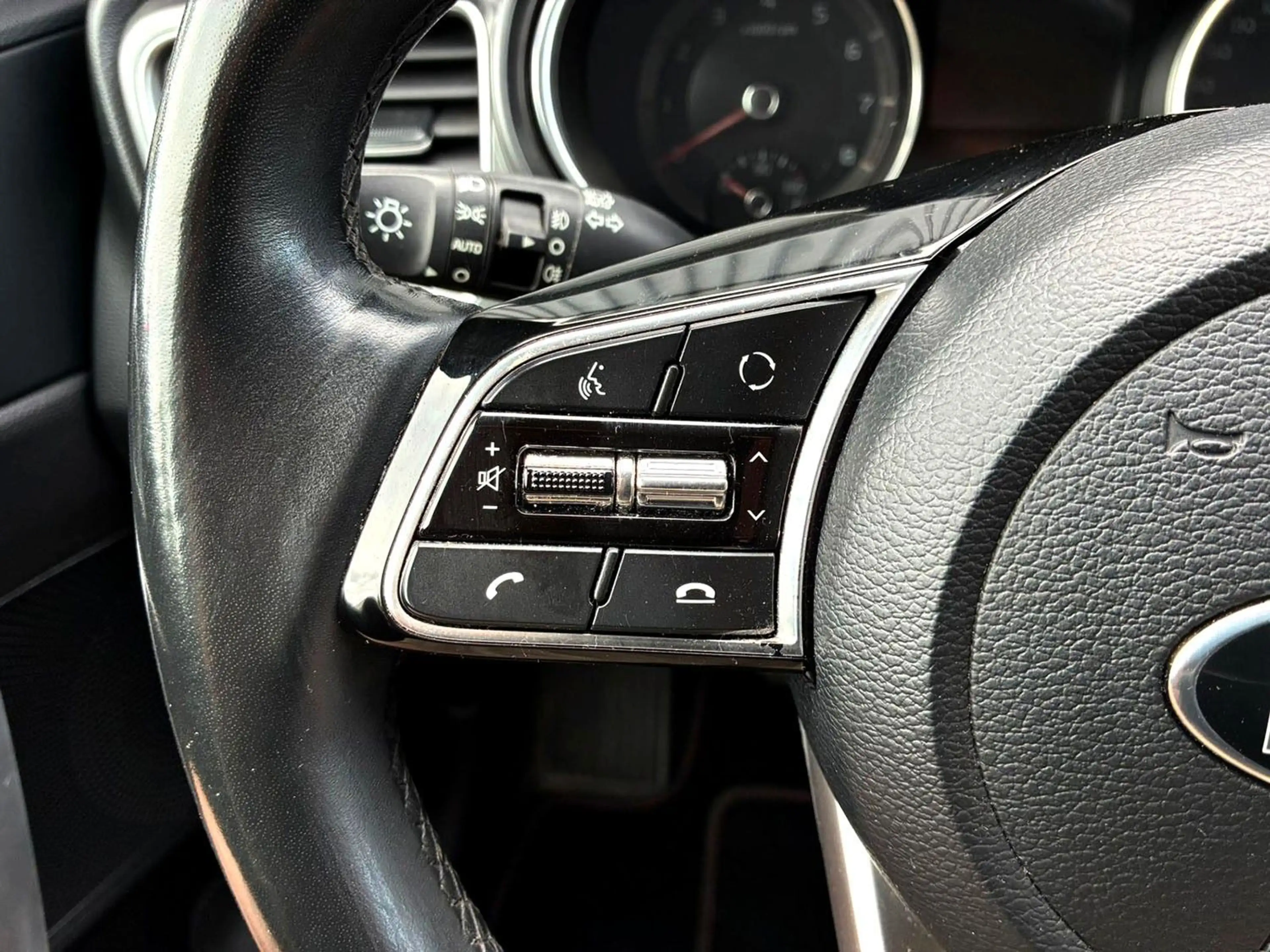 Kia Ceed SW / cee'd SW | REIFEN NEU | SCHECKHEFT — photo 10