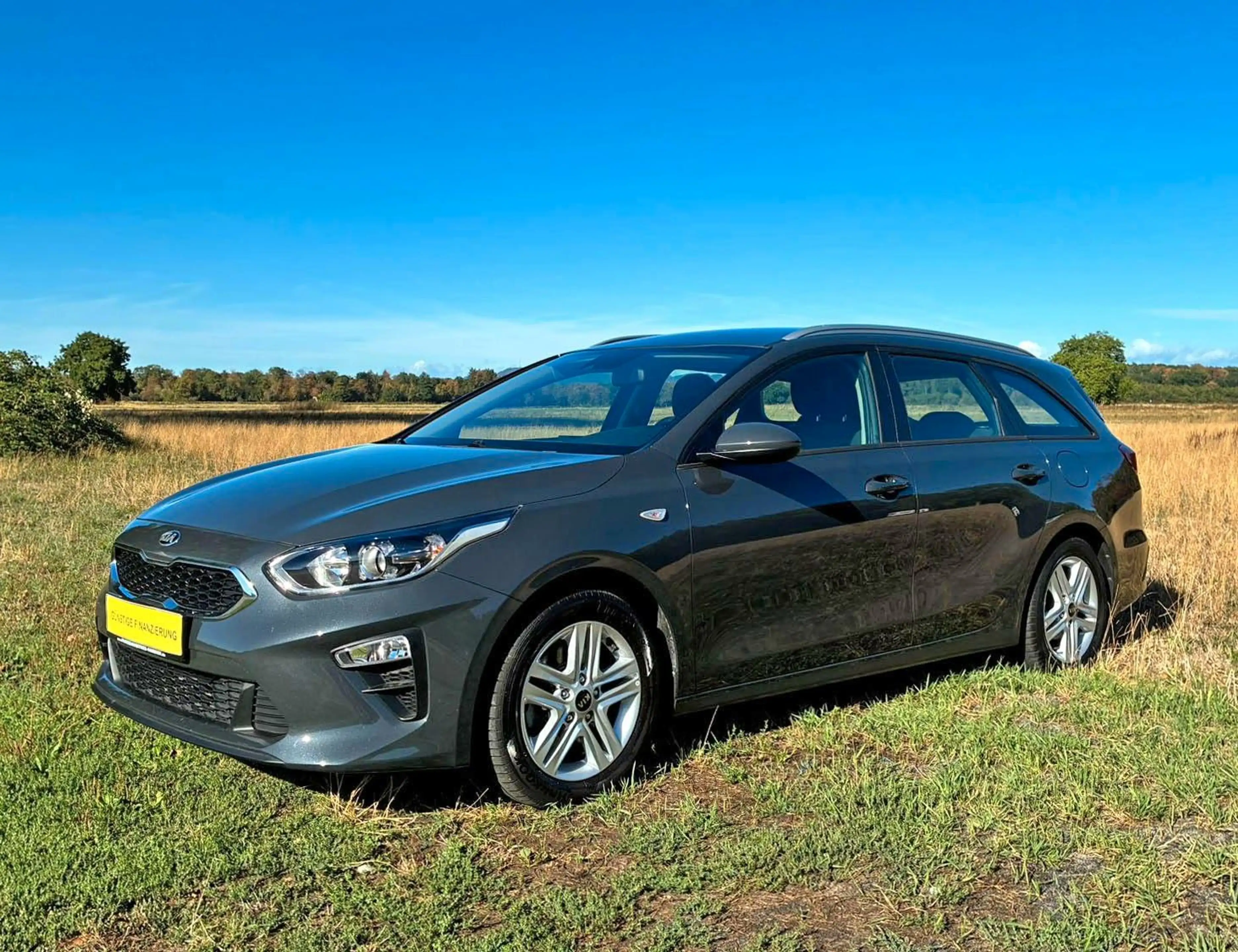 Kia Ceed SW / cee'd SW | REIFEN NEU | SCHECKHEFT
