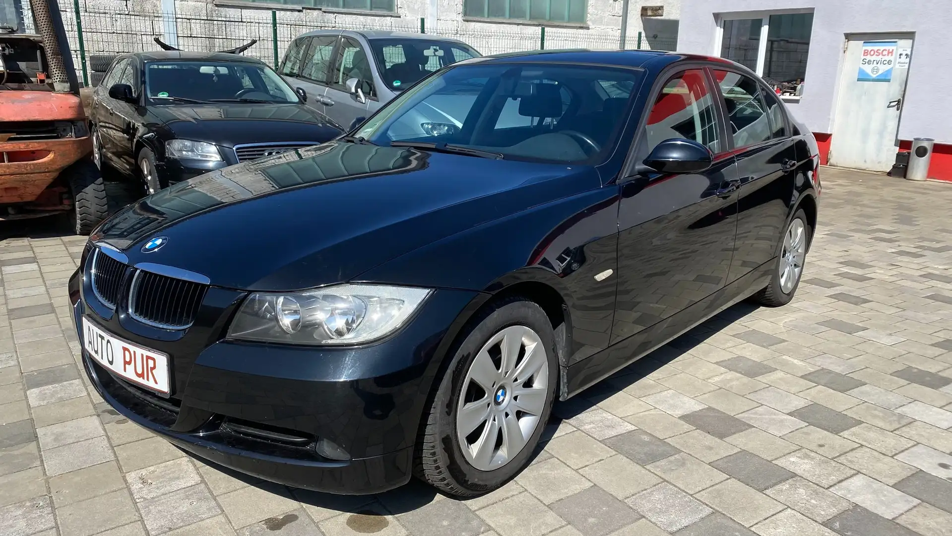 BMW 318 318i Černá - 2