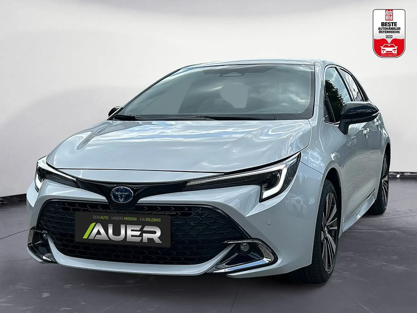 Toyota Corolla 1,8 Hybrid HB Active Drive CVT 140PS Grau - 1