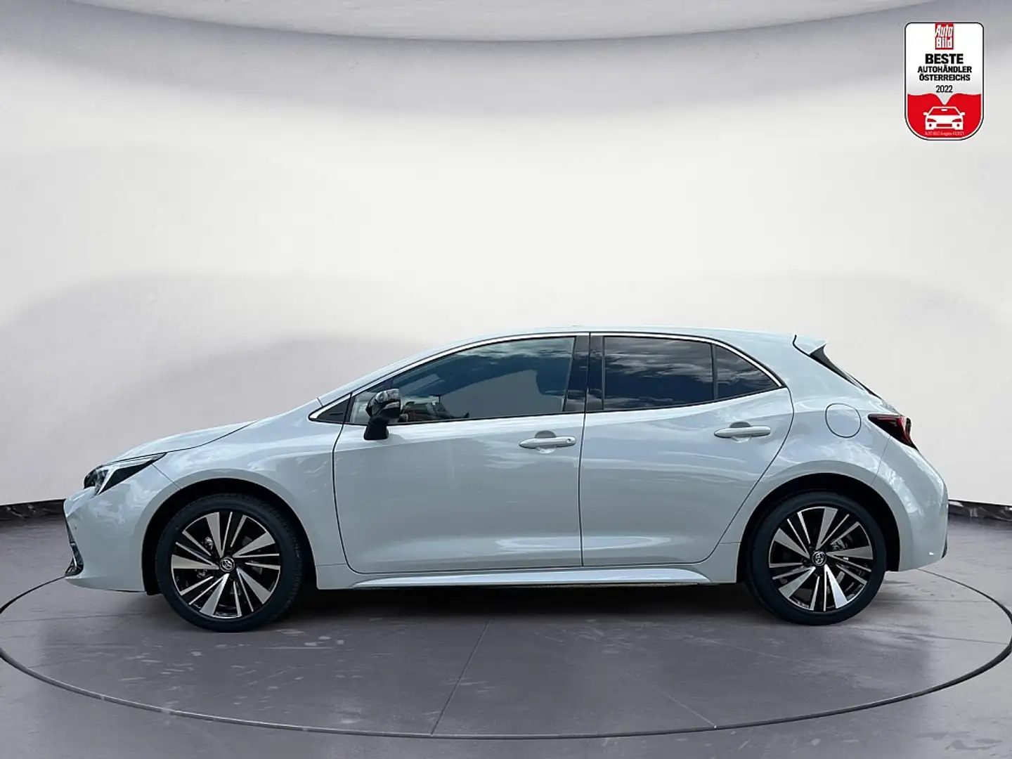 Toyota Corolla 1,8 Hybrid HB Active Drive CVT 140PS Grau - 2