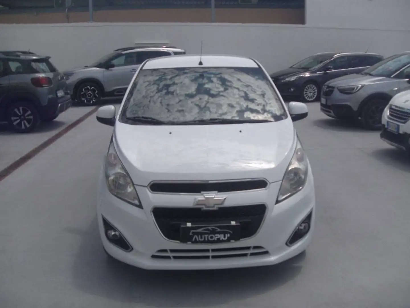 Chevrolet Spark Spark 1.0 LT Weiß - 2