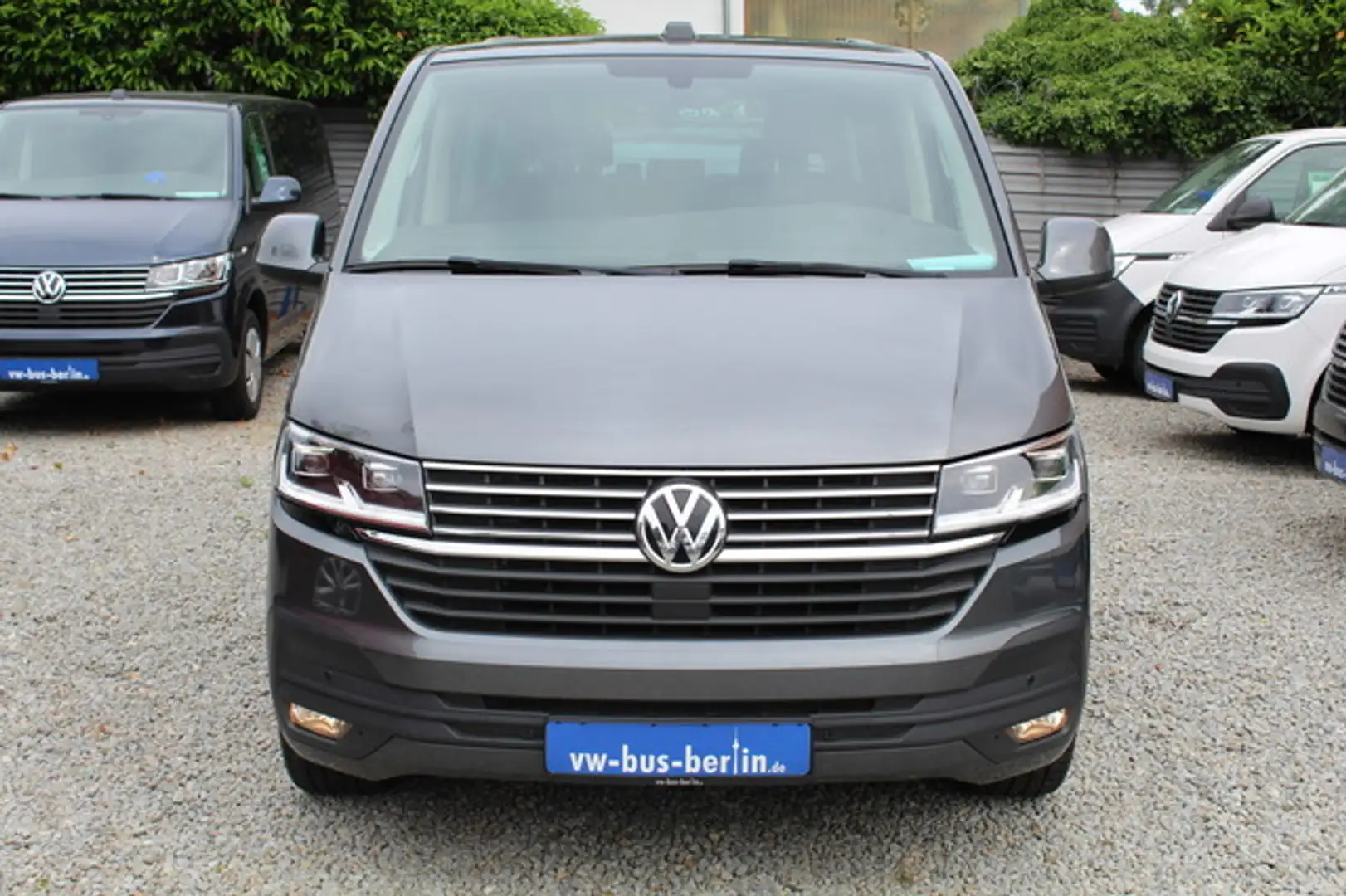 Volkswagen T6.1 Multivan Comfortline DSG AHK Luft-Standhz Grau - 2