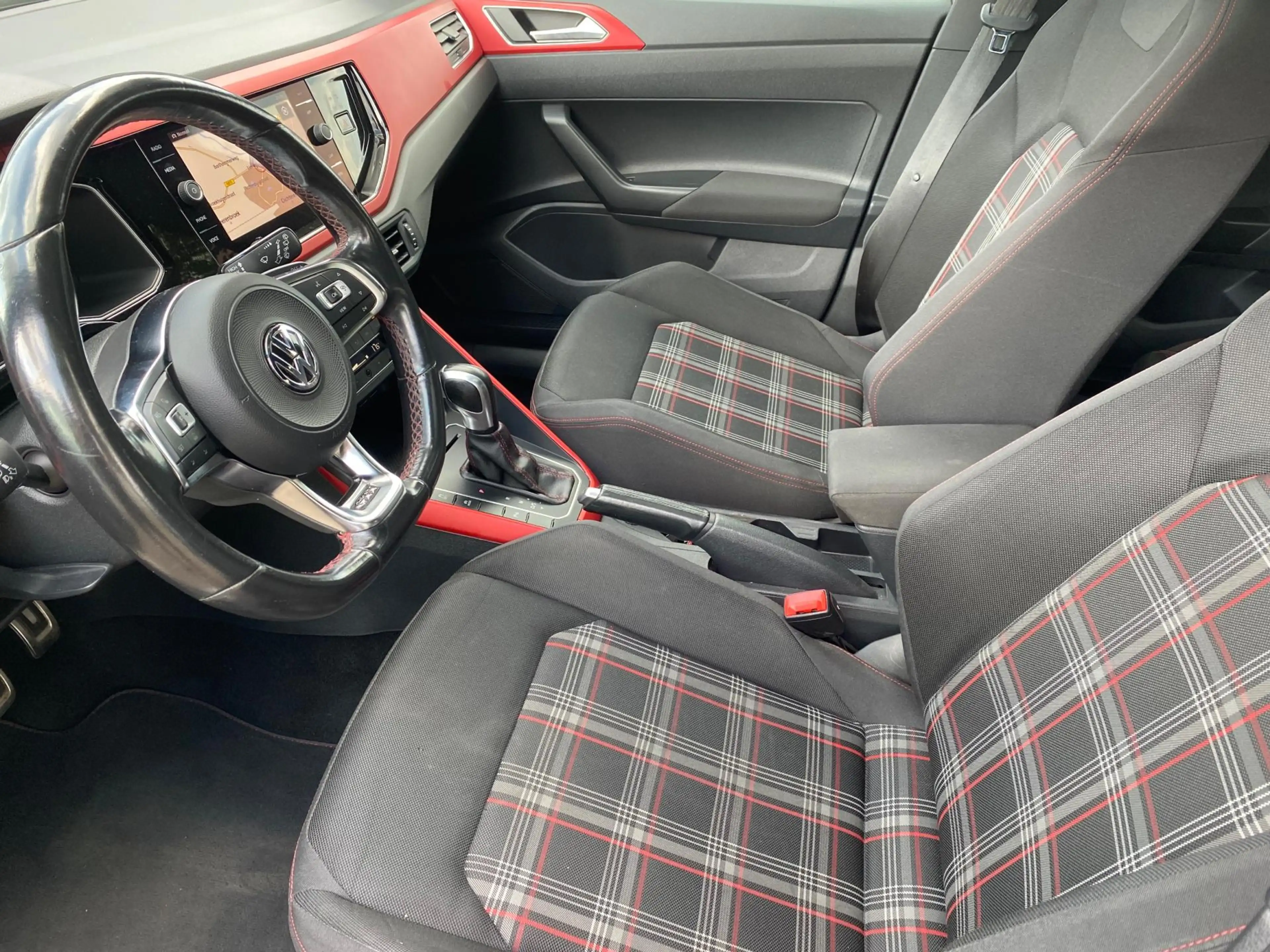 Volkswagen Polo GTI 2.0 TSI Automaat Pano Virtueel Camera Cruise Tel — photo 9