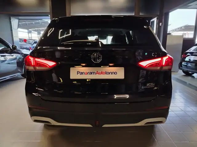 MG ZS view 5