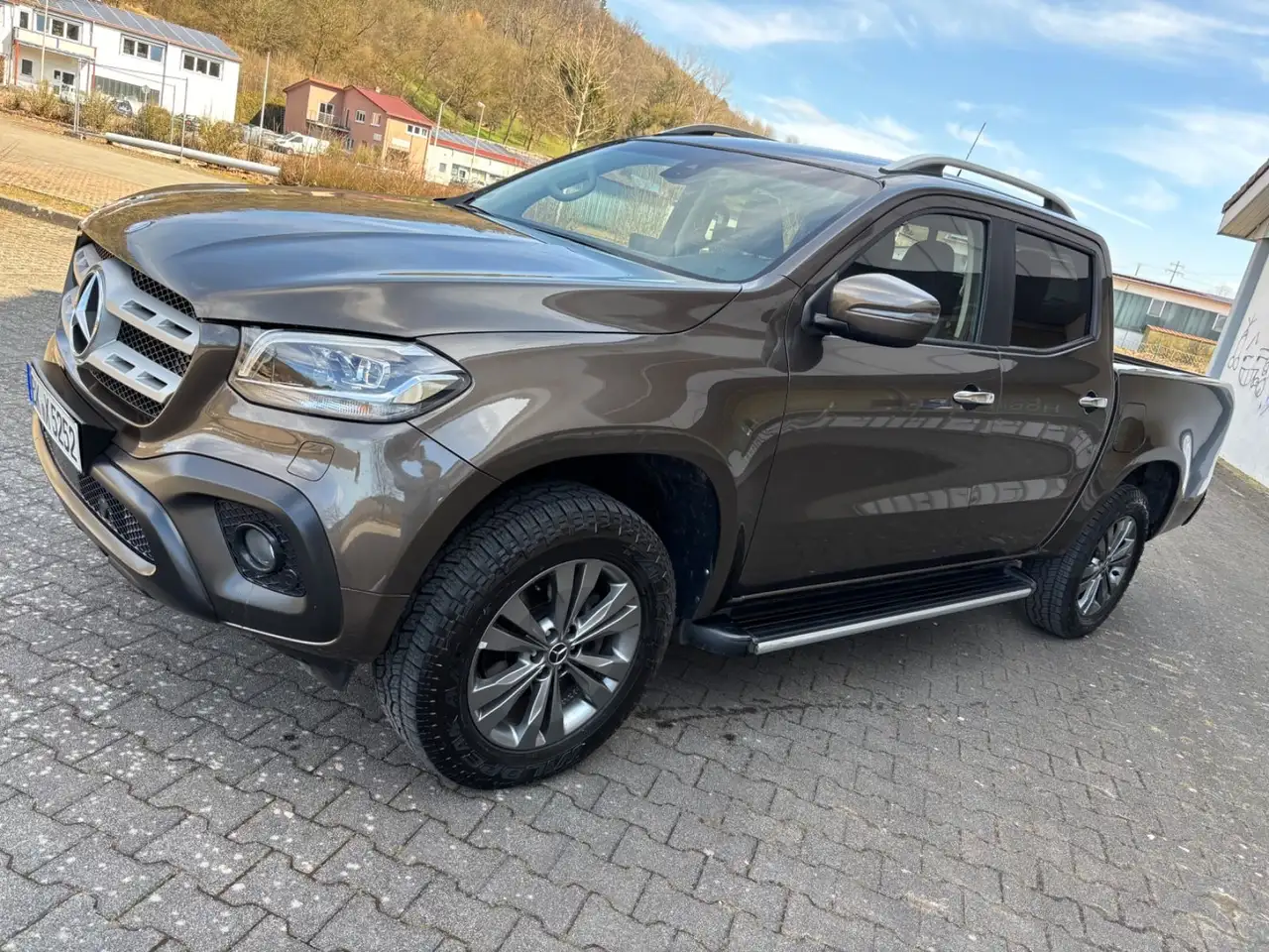 Mercedes-Benz X 250