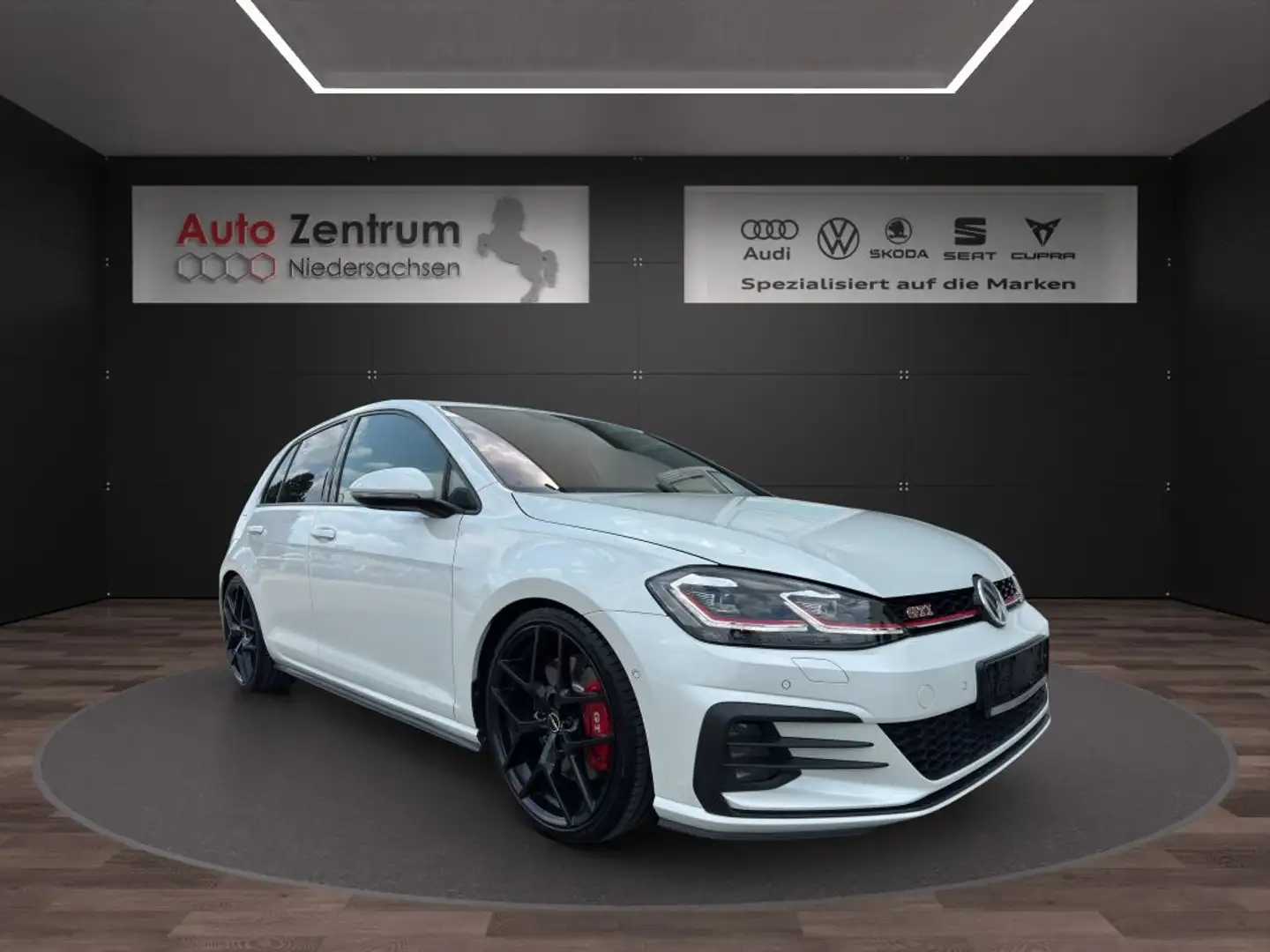 Volkswagen Golf GTI 2.0TSI Performance DYNAUDIO Virtual AHK*StandH - 1