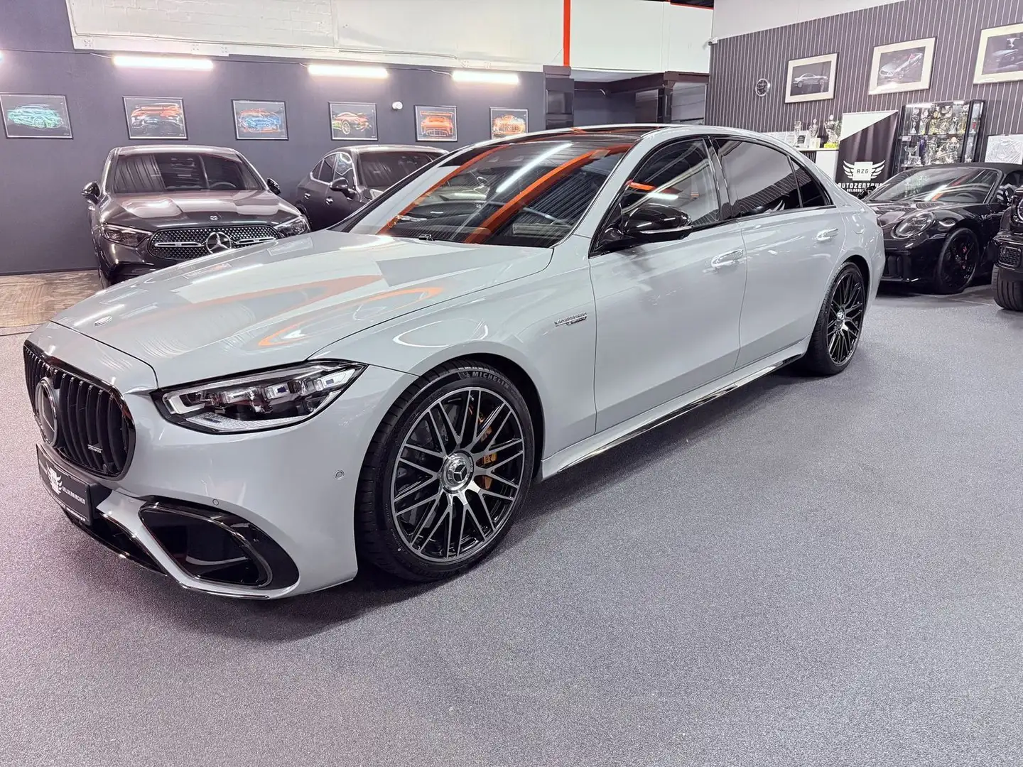 Mercedes-Benz S 63 AMG E PERFORMANCE 4M Lang  EDITION1 KERAMIK Šedá - 2
