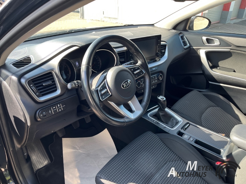 Kia Ceed SW / cee'd SW 1.0T Vision+Spurassistent+Sitzheizung+ — photo 17