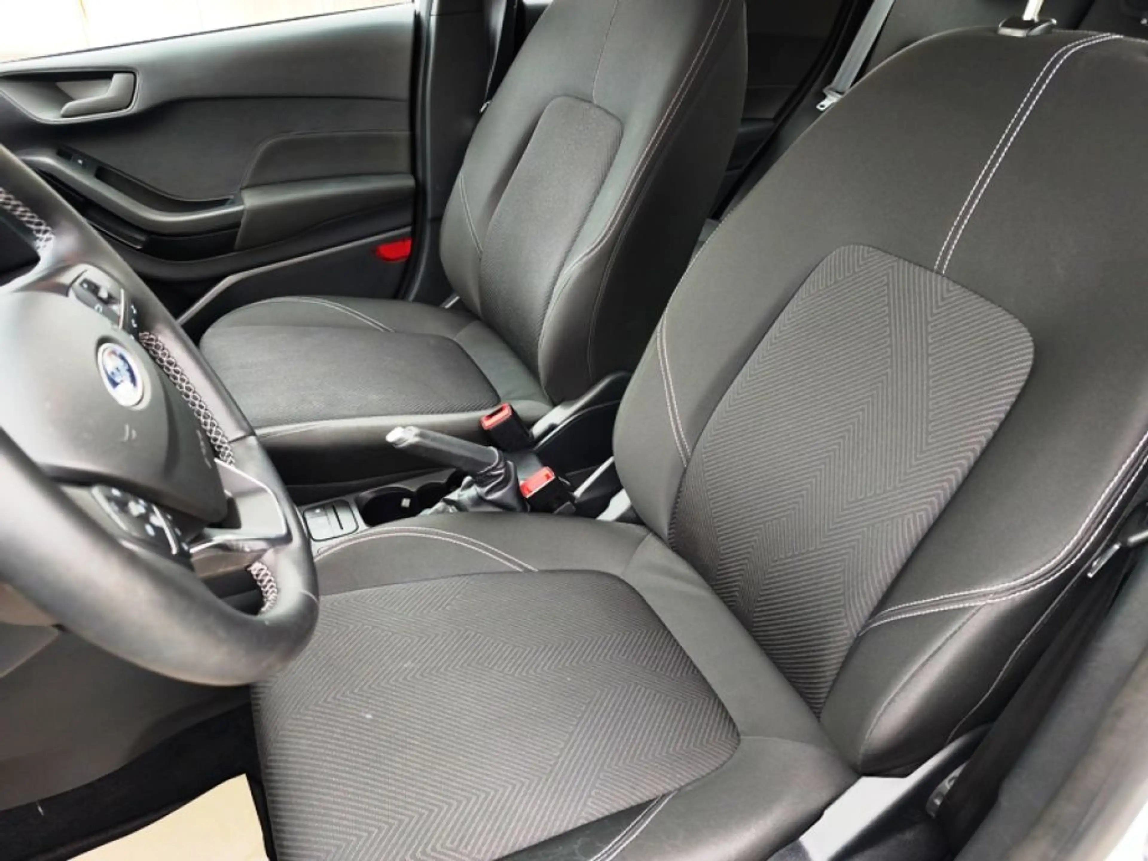 Ford Fiesta 1.0 EcoBoost S&S COOL&CONNECT — photo 14