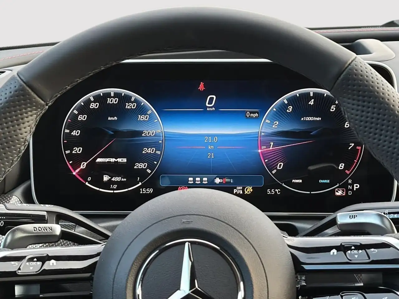 Mercedes-Benz C-Class снимка Mercedes-Benz C-Class