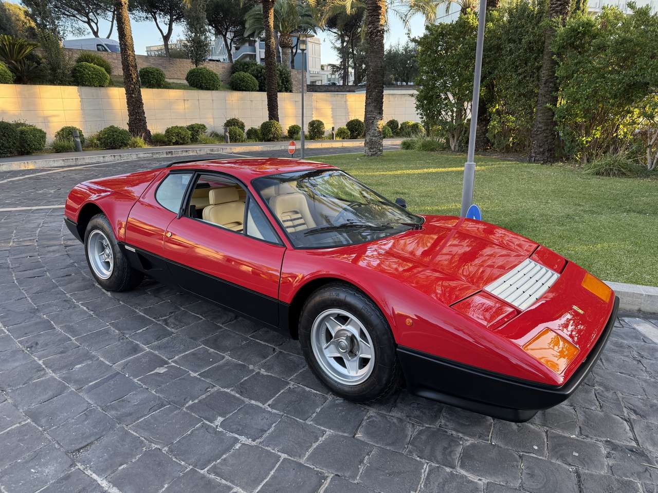 Ferrari 512 BB 4.9 carburatori