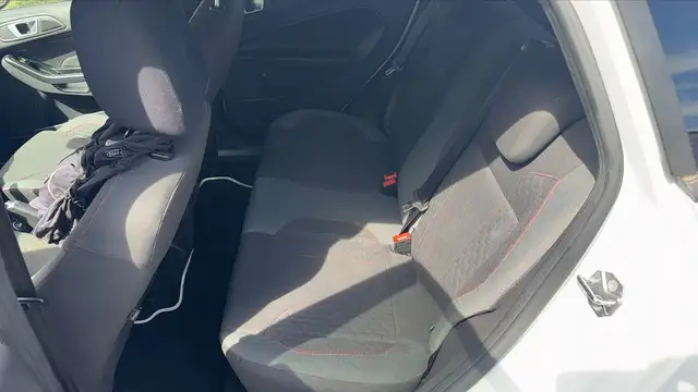 Ford Fiesta view 9