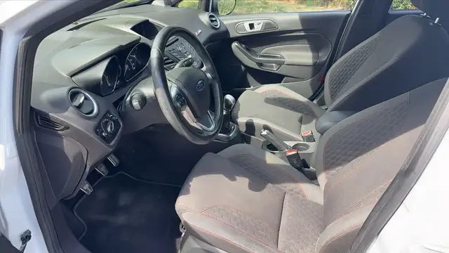 Ford Fiesta view 8