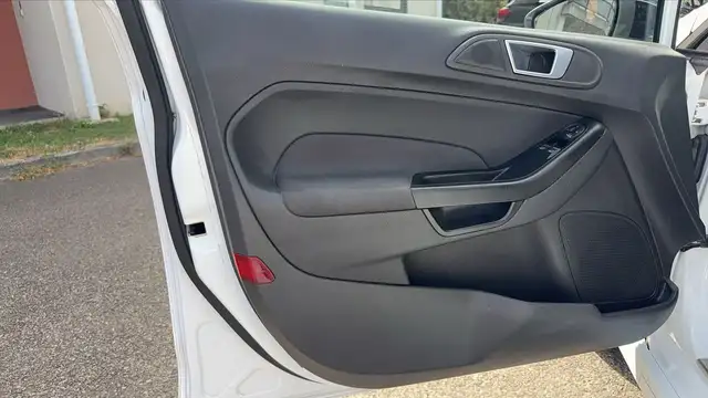 Ford Fiesta view 7