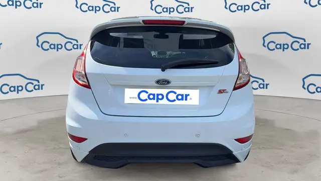 Ford Fiesta view 3