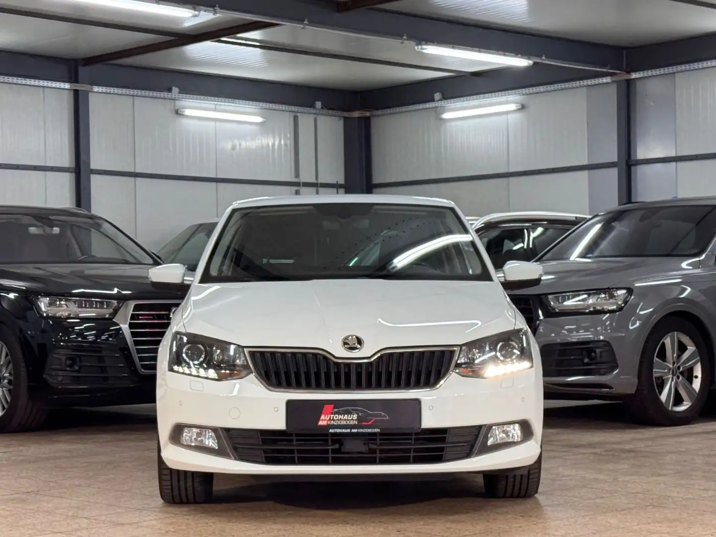 Skoda Fabia Combi Drive AMUNDSN*CRPLY*SHZ*KLIMA*PDC*2H Weiß - 2