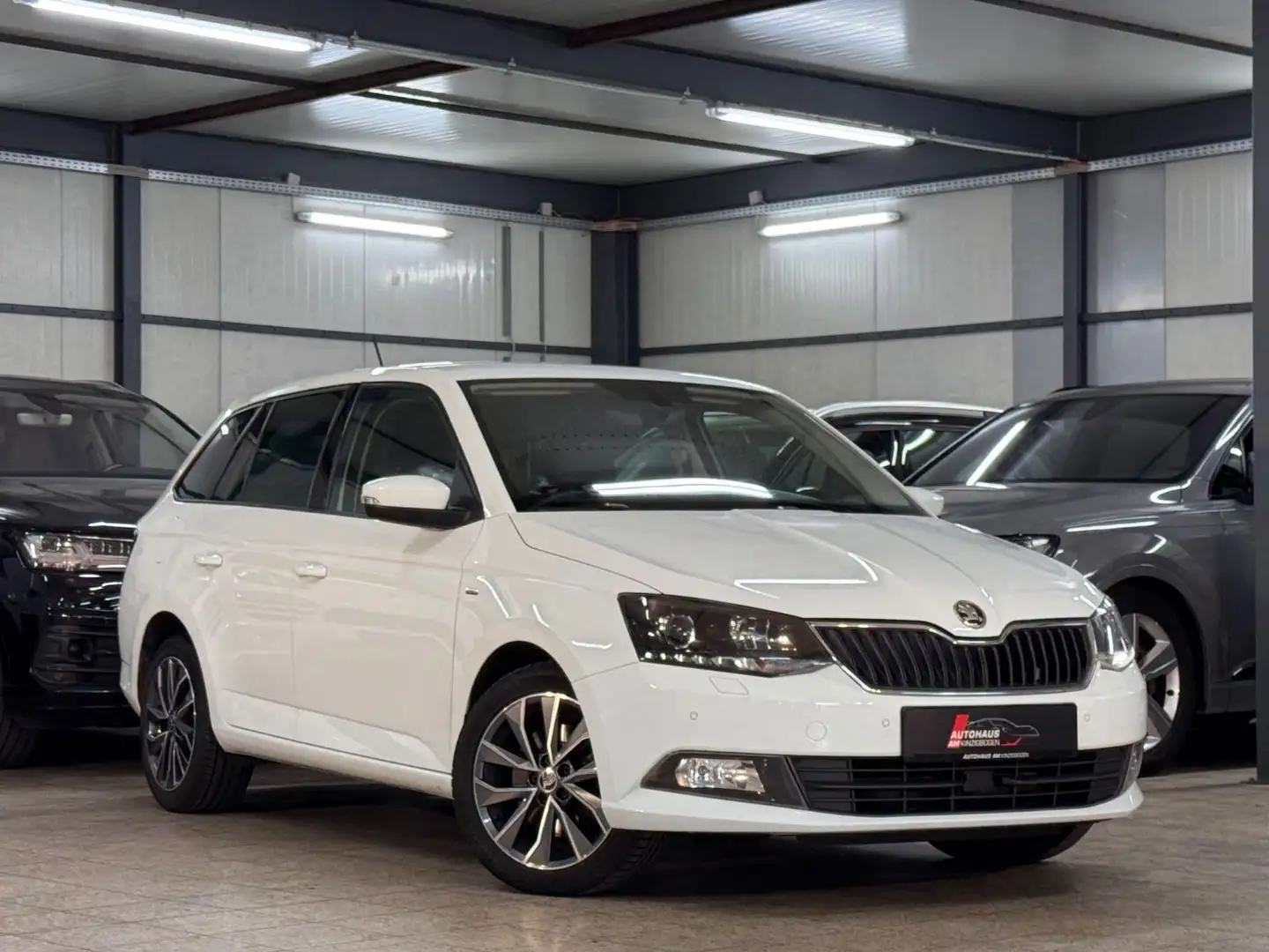 Skoda Fabia Combi Drive AMUNDSN*CRPLY*SHZ*KLIMA*PDC*2H Weiß - 1