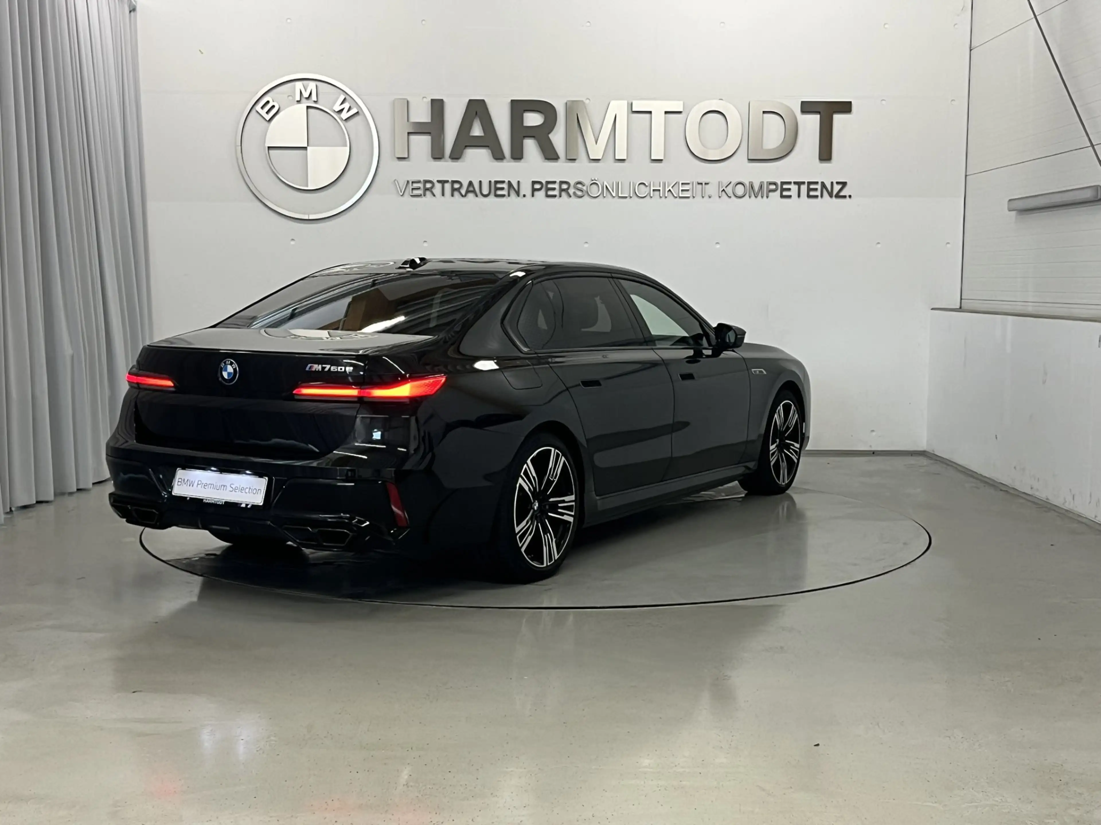 BMW 760 M760e xDrive *M-Performance Paket / Executive Paket* — photo 5