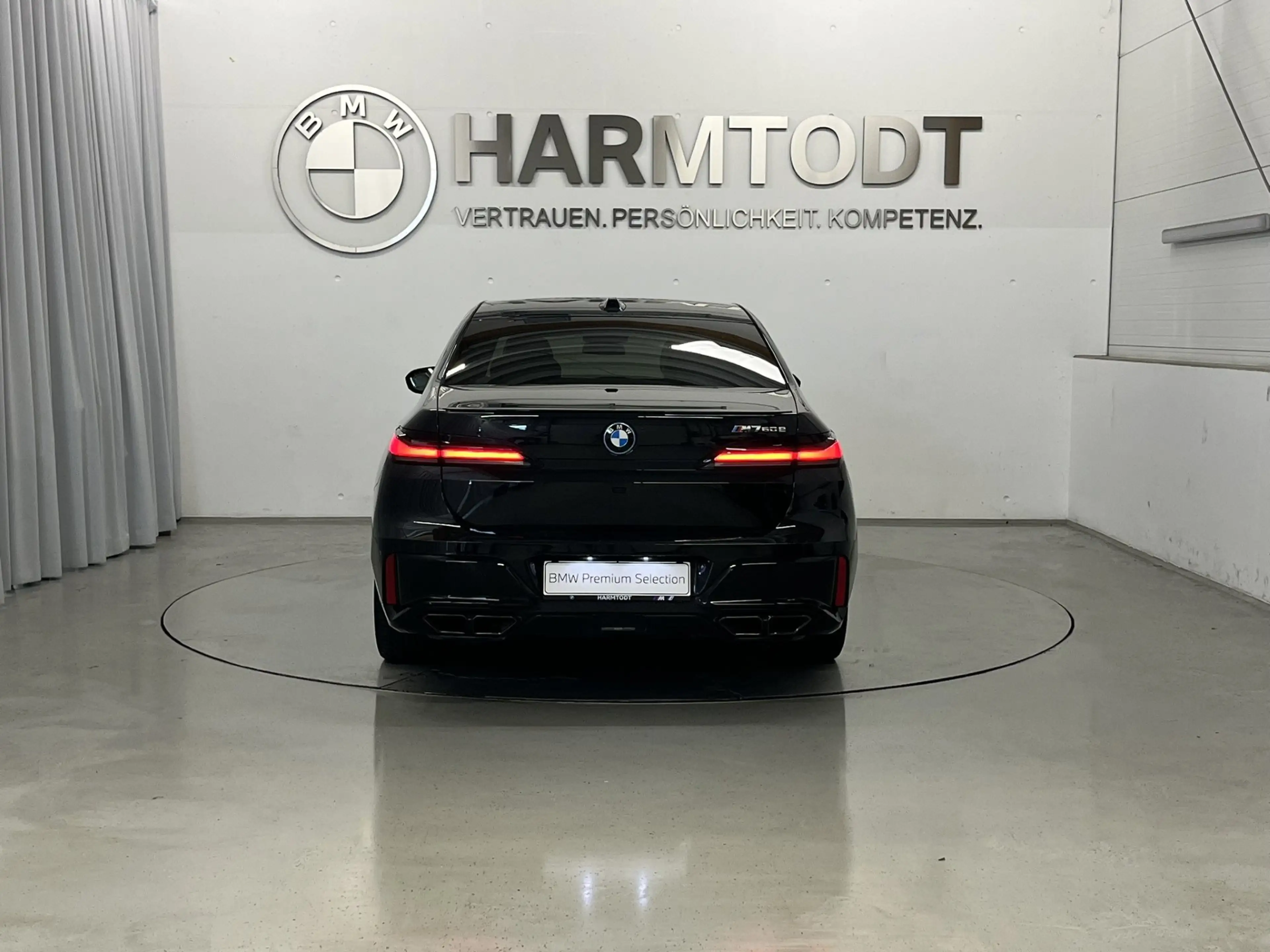 BMW 760 M760e xDrive *M-Performance Paket / Executive Paket* — photo 4